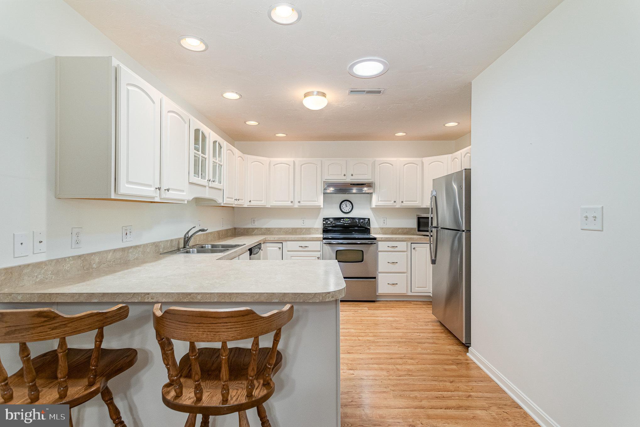 ROTH'S FARM VILLAGE CONDO - Residential