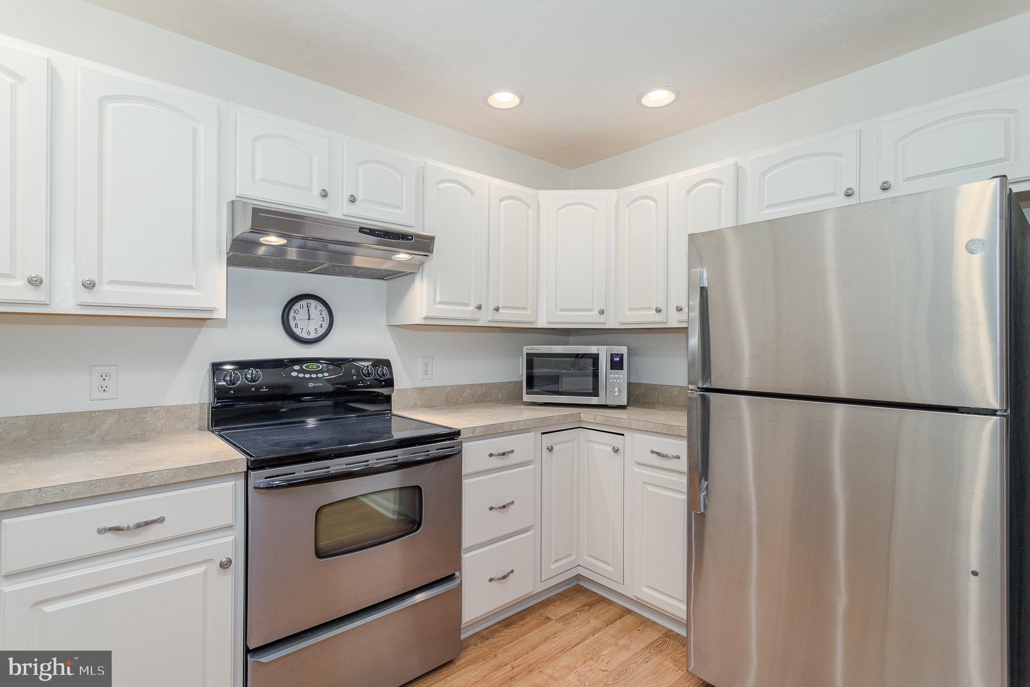 ROTH'S FARM VILLAGE CONDO - Residential