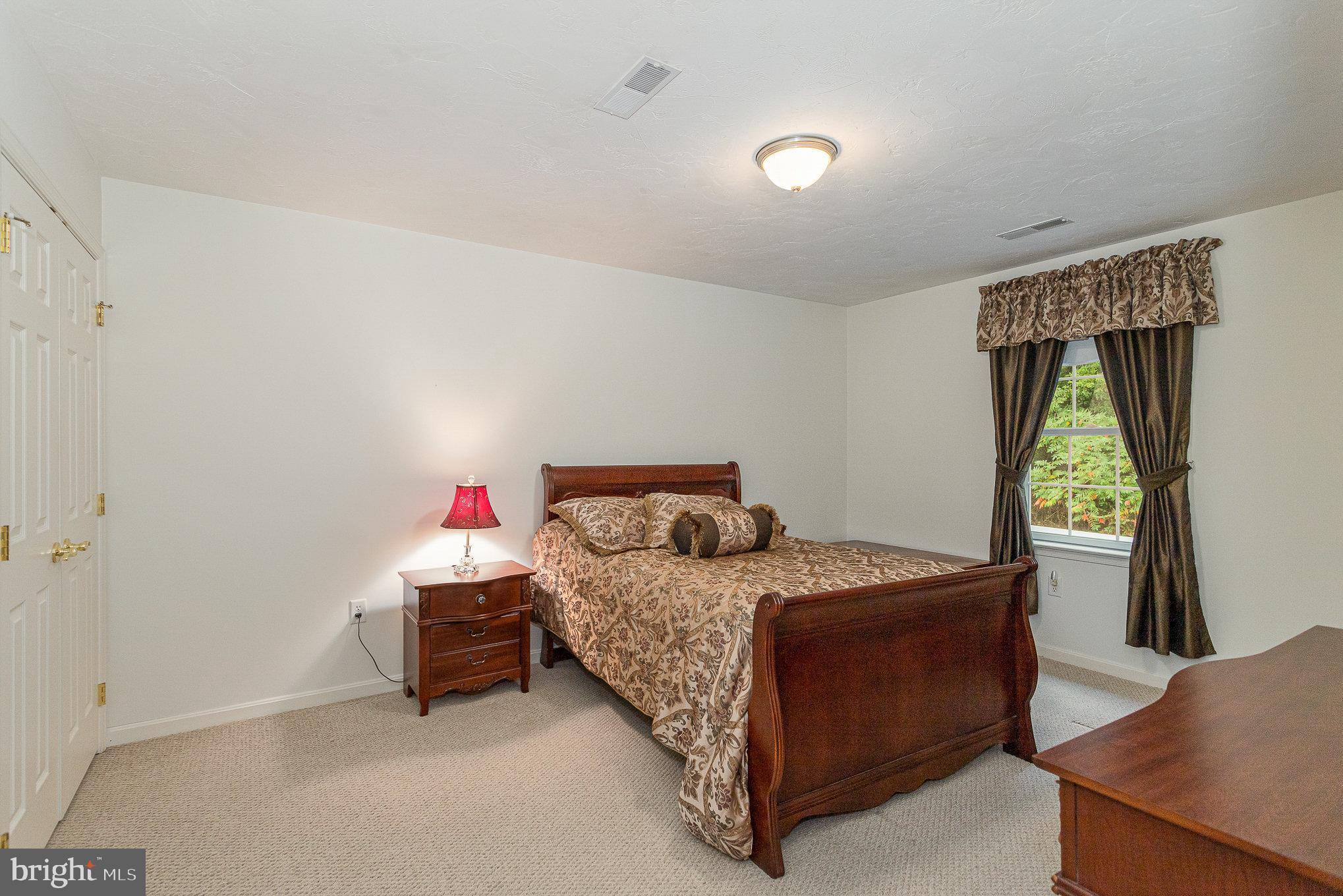 ROTH'S FARM VILLAGE CONDO - Residential