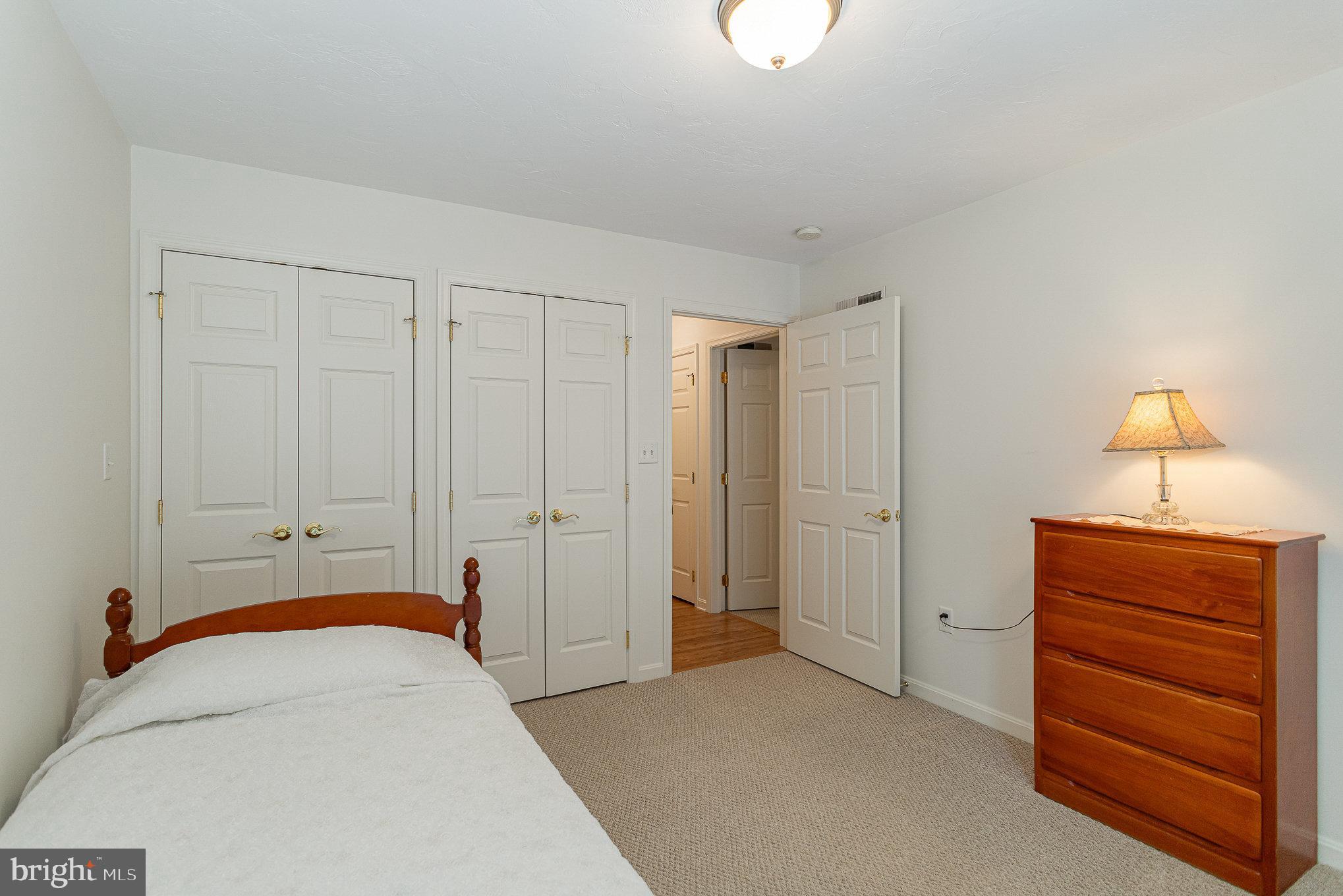 ROTH'S FARM VILLAGE CONDO - Residential