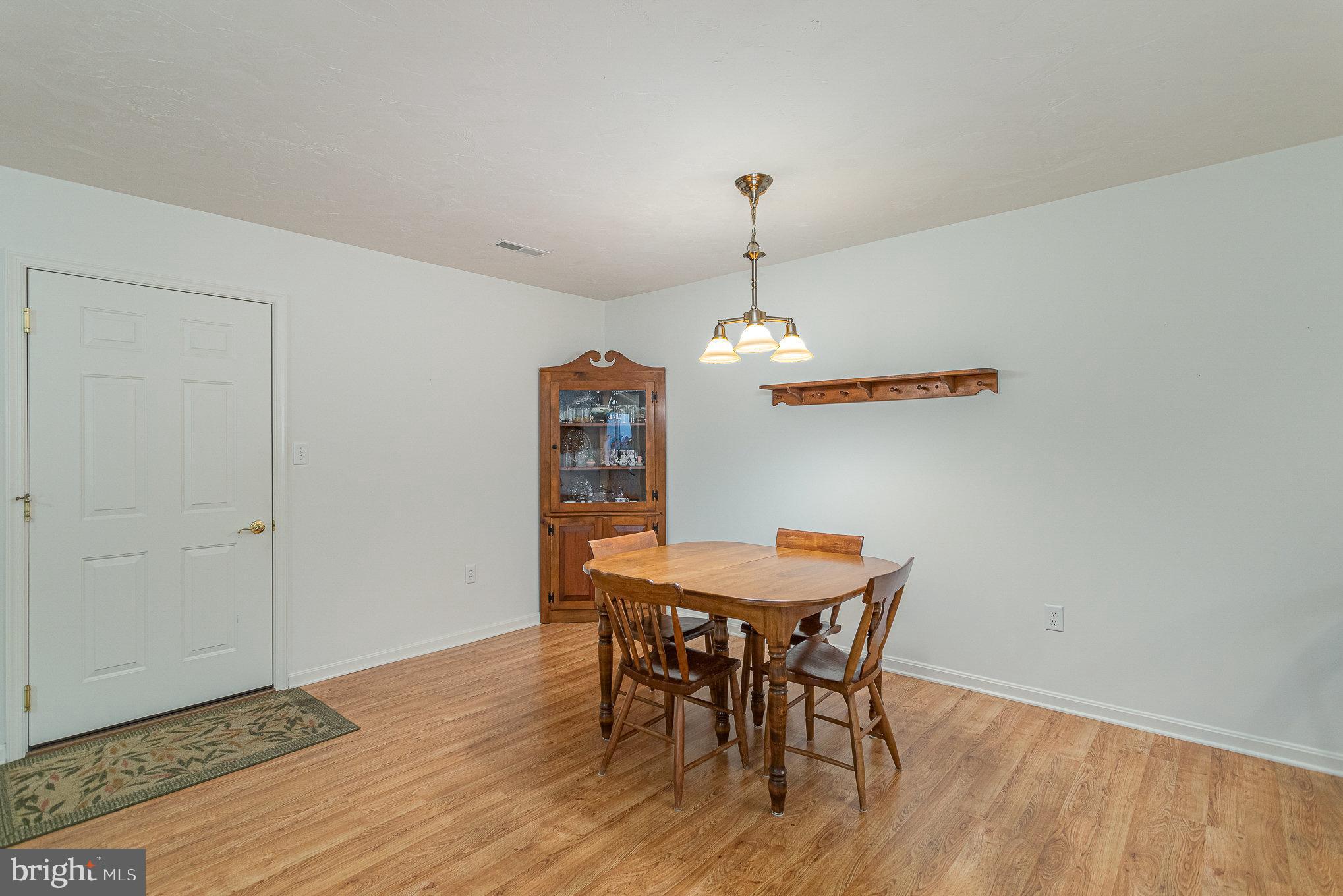 ROTH'S FARM VILLAGE CONDO - Residential