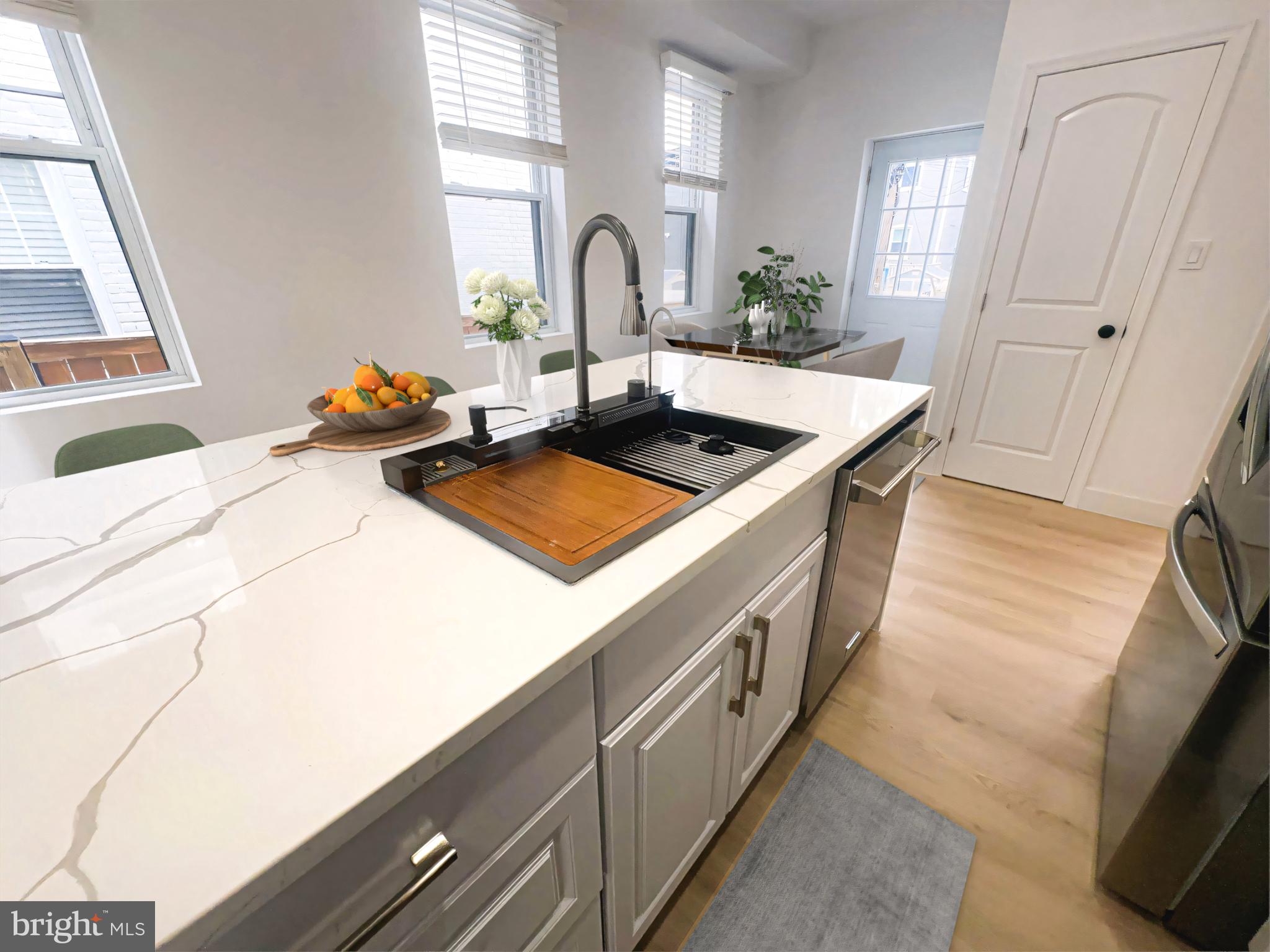 730 SHERIDAN STREET NW