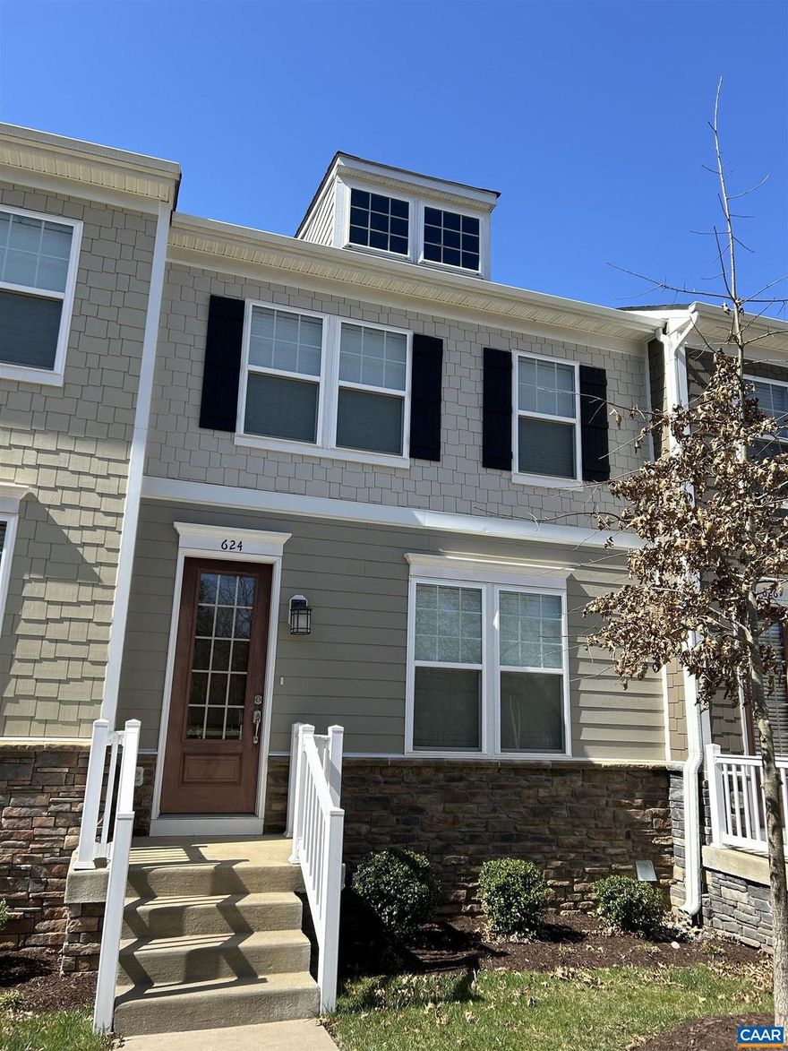 Like New Townhome with Rooftop Terrace.,Granite Counter