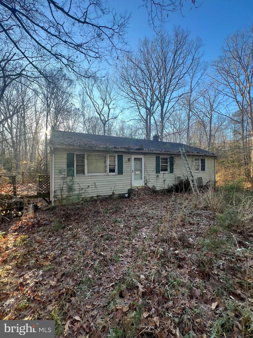 needs work. sold as is. Utilities are not on nor verified.