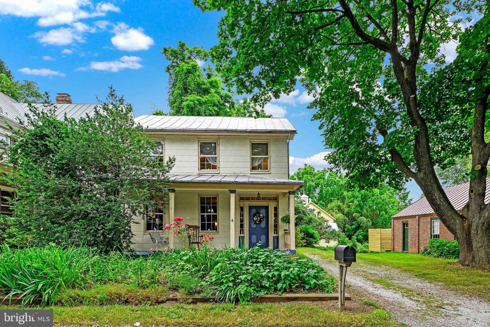 UNIONTOWN - Residential