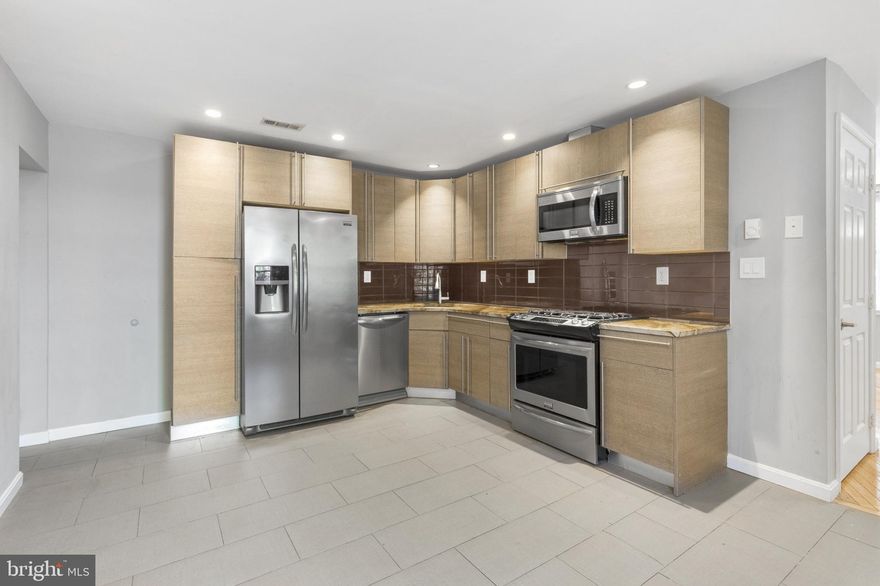 Available NOW | Leasing Special: $2,150/month for an 18 month lease; or $2,250/month for a 12 month lease!

Welcome to 929 N American St! This great 3 bedroom, 1 bathroom single family home is a corner house with 2 entrances, Central A/C, and in-unit laundry.  Enter into the front door leading into the living room with big windows along 2 walls, hardwood floors, and recessed lighting. Continue into your modern eat-in kitchen with tons of cabinetry, granite countertops, and a full lineup of stainless steel appliances including dishwasher, gas range, built-in microwave, and double-door fridge with water/ice dispenser. There is a back door that leads to an alleyway for easy trash disposal, and an unfinished basement offers fantastic storage. Head upstairs to the fully carpeted second level. There is a laundry area with washer/dryer, a large bathroom with a shower-tub combo, and a spacious bedroom offering 2 windows and 2 closets. The third level features 2 more carpeted bedrooms, both of which are sizable with windows and good closet space. Call for a tour today!

Lease Terms:

Generally, first month, last month, and one month security deposit due at, or prior to, lease signing. Other terms may be required by Landlord. $55 application fee per applicant. Pets are conditional on owner's approval and may require an additional fee and/or monthly pet rent, if accepted. (Generally, $500/dog and $250/cat, and/or monthly pet rent). Tenants responsible for: electricity, gas, cable/internet, and water. Landlord Requirements: Applicants to make 3x the monthly rent in verifiable net income, credit history to be considered (i.e. no active collections), no evictions within the past 4 years, and must have a verifiable rental history with on-time rental payments. Exceptions to this criteria may exist under the law and will be considered.