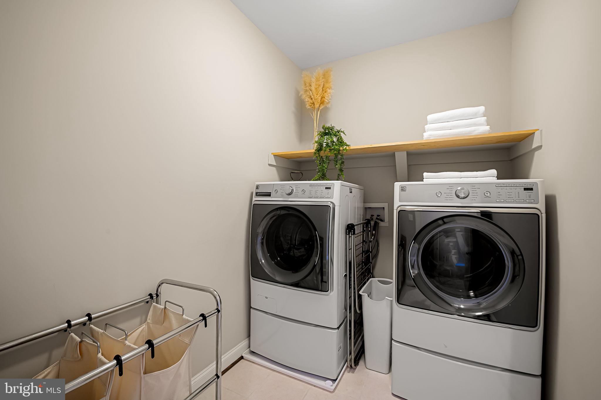 GREENLEIGH AT CROSSROADS - Residential