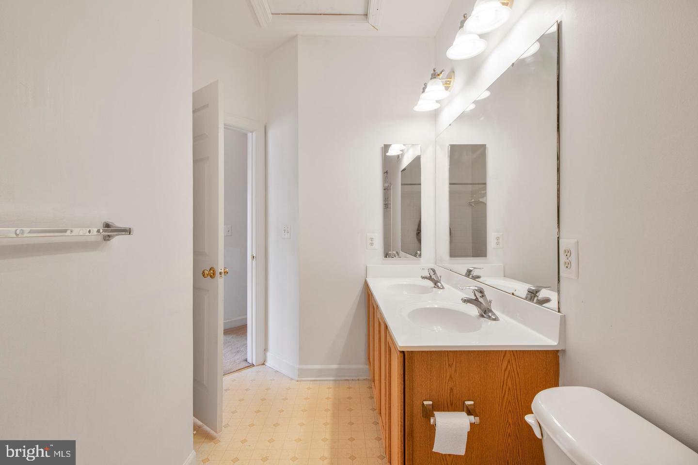 VILLAGES OF POTOMAC AT INDIAN HEAD - Residential Lease