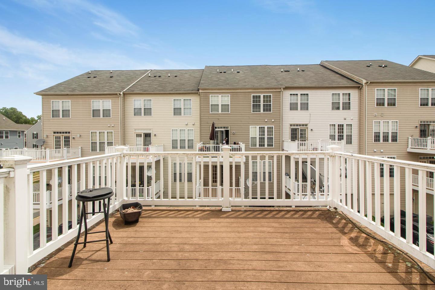 VILLAGES OF POTOMAC AT INDIAN HEAD - Residential Lease