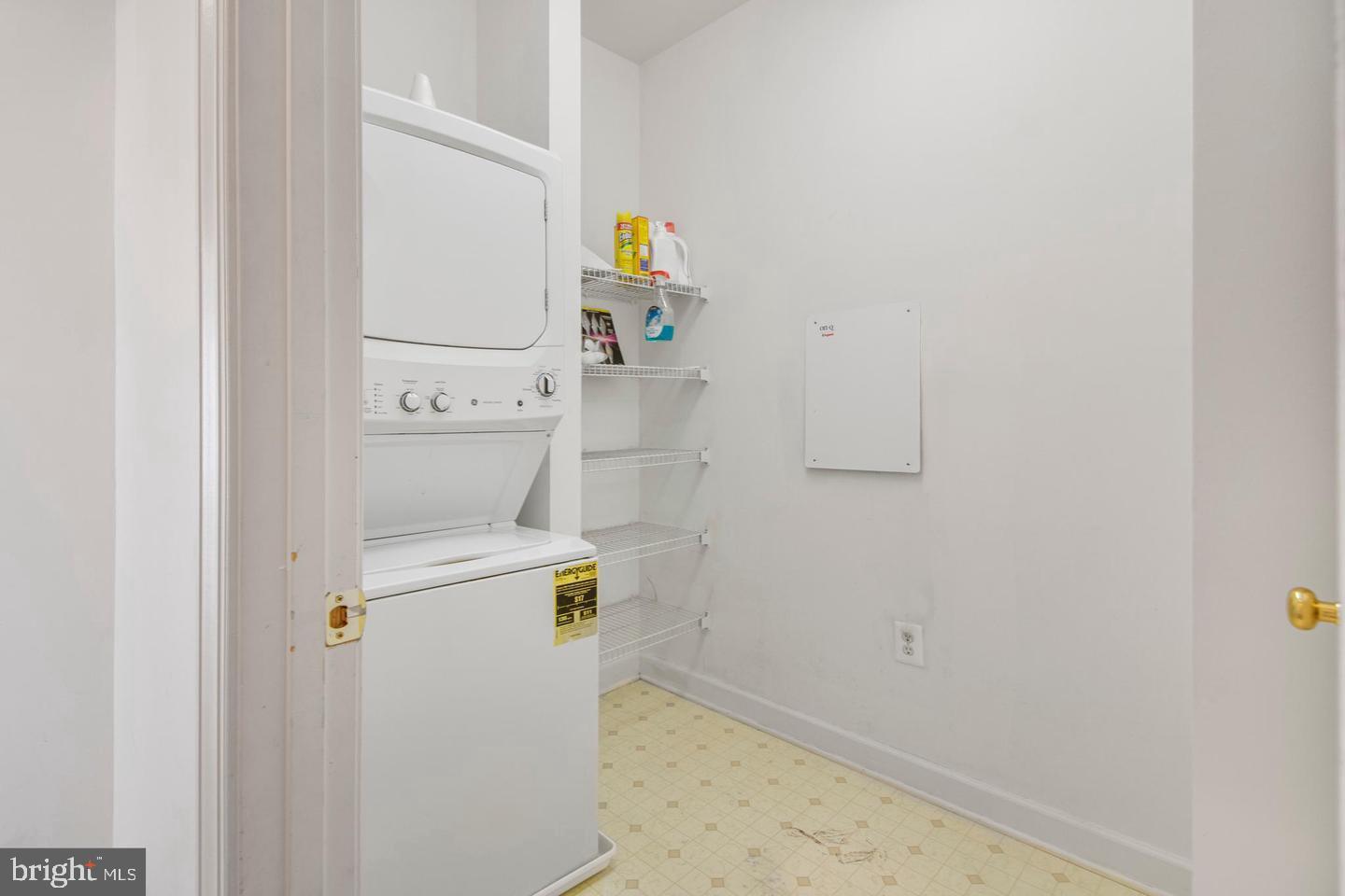 VILLAGES OF POTOMAC AT INDIAN HEAD - Residential Lease