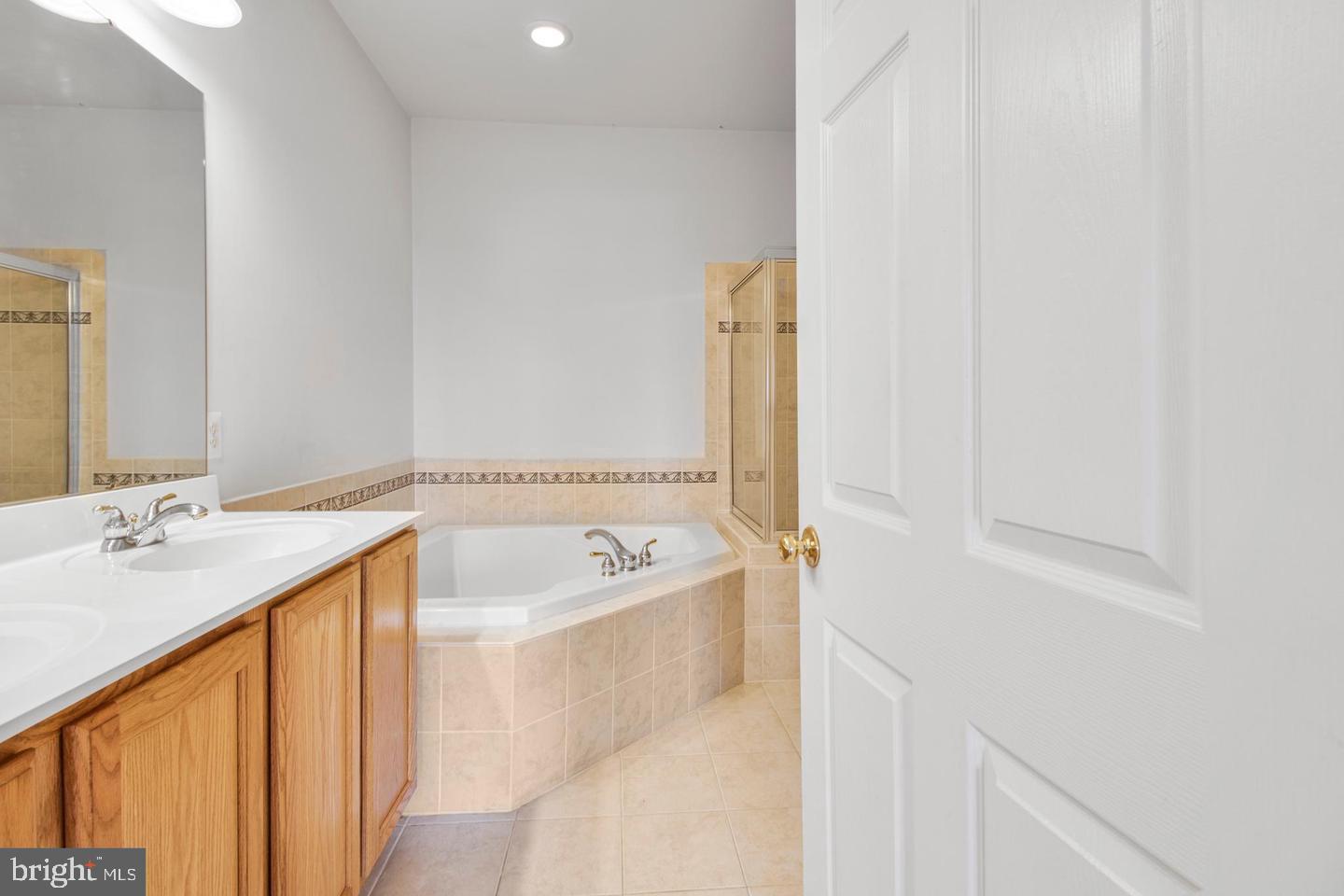 VILLAGES OF POTOMAC AT INDIAN HEAD - Residential Lease