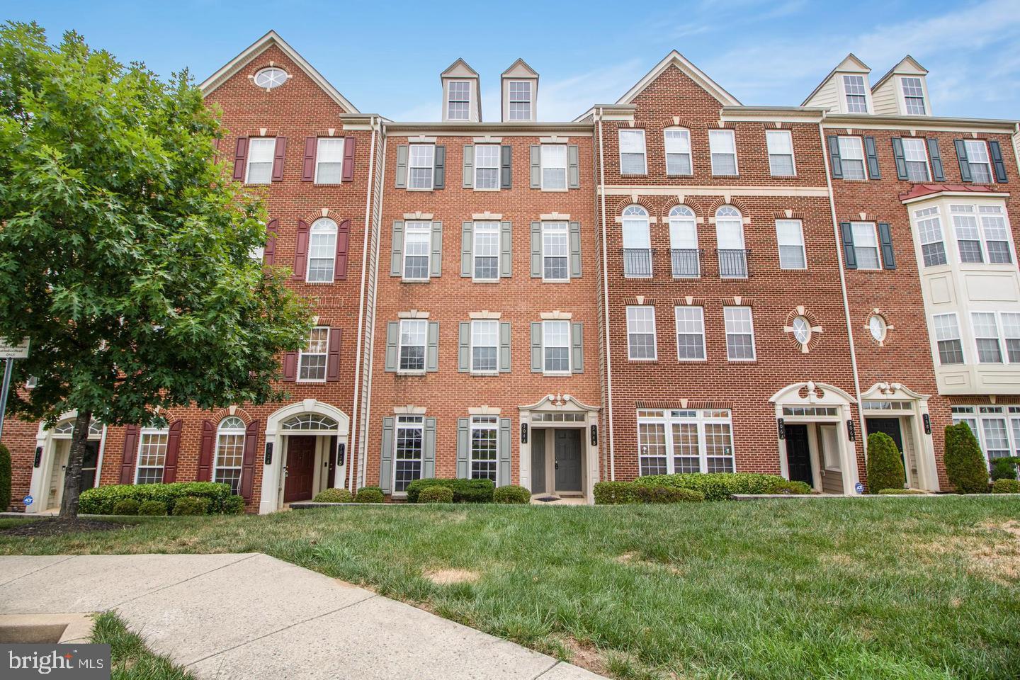 VILLAGES OF POTOMAC AT INDIAN HEAD - Residential Lease