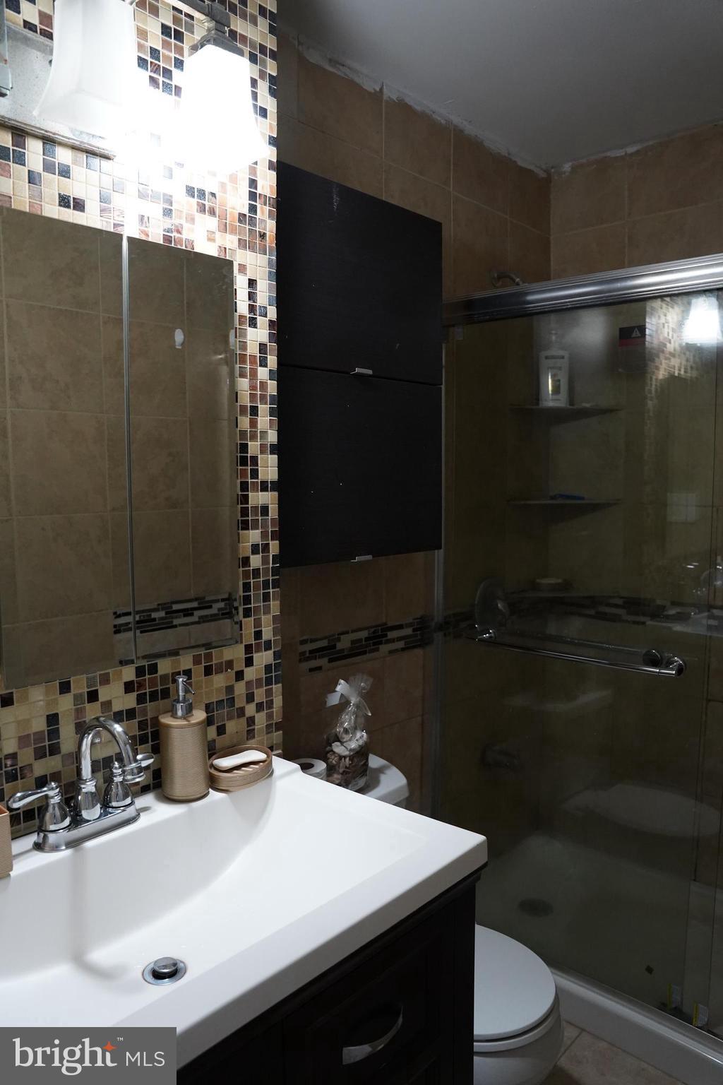 HARFORD SQUARE - Residential