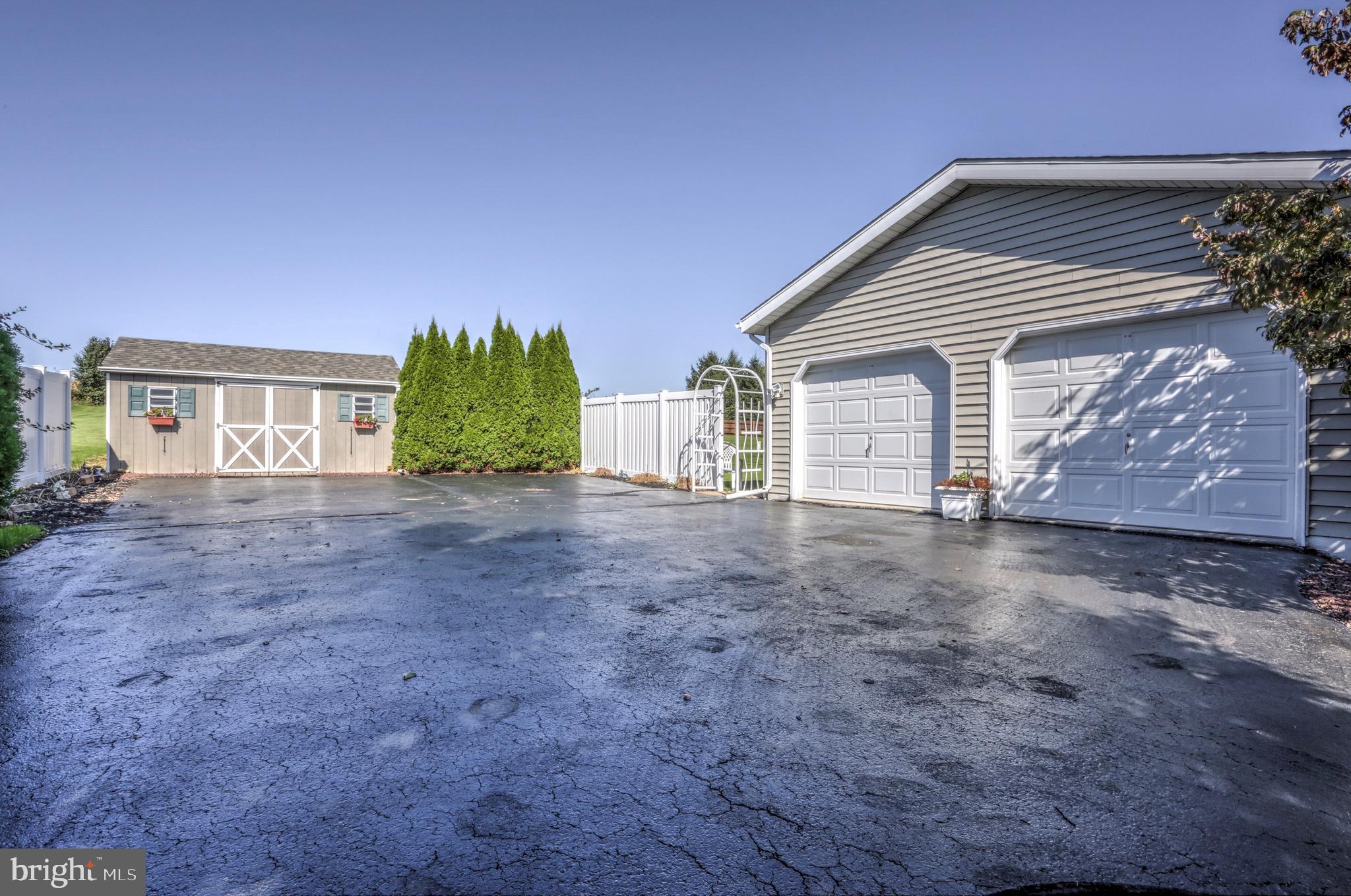 ROSE HILL - Residential