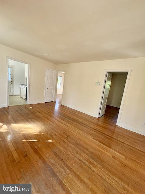 GLENBROOK VILLAGE - Residential Lease