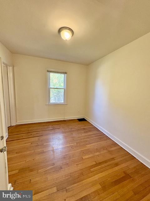 GLENBROOK VILLAGE - Residential Lease