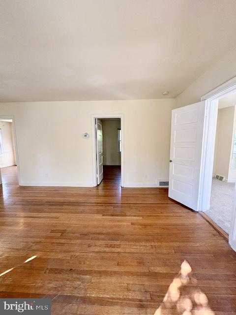 GLENBROOK VILLAGE - Residential Lease