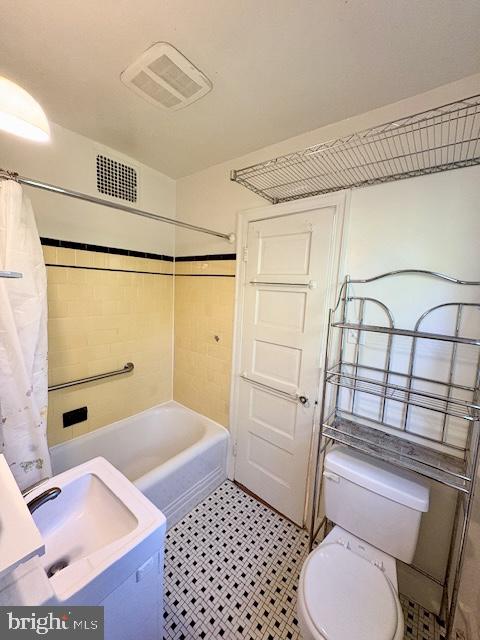 GLENBROOK VILLAGE - Residential Lease