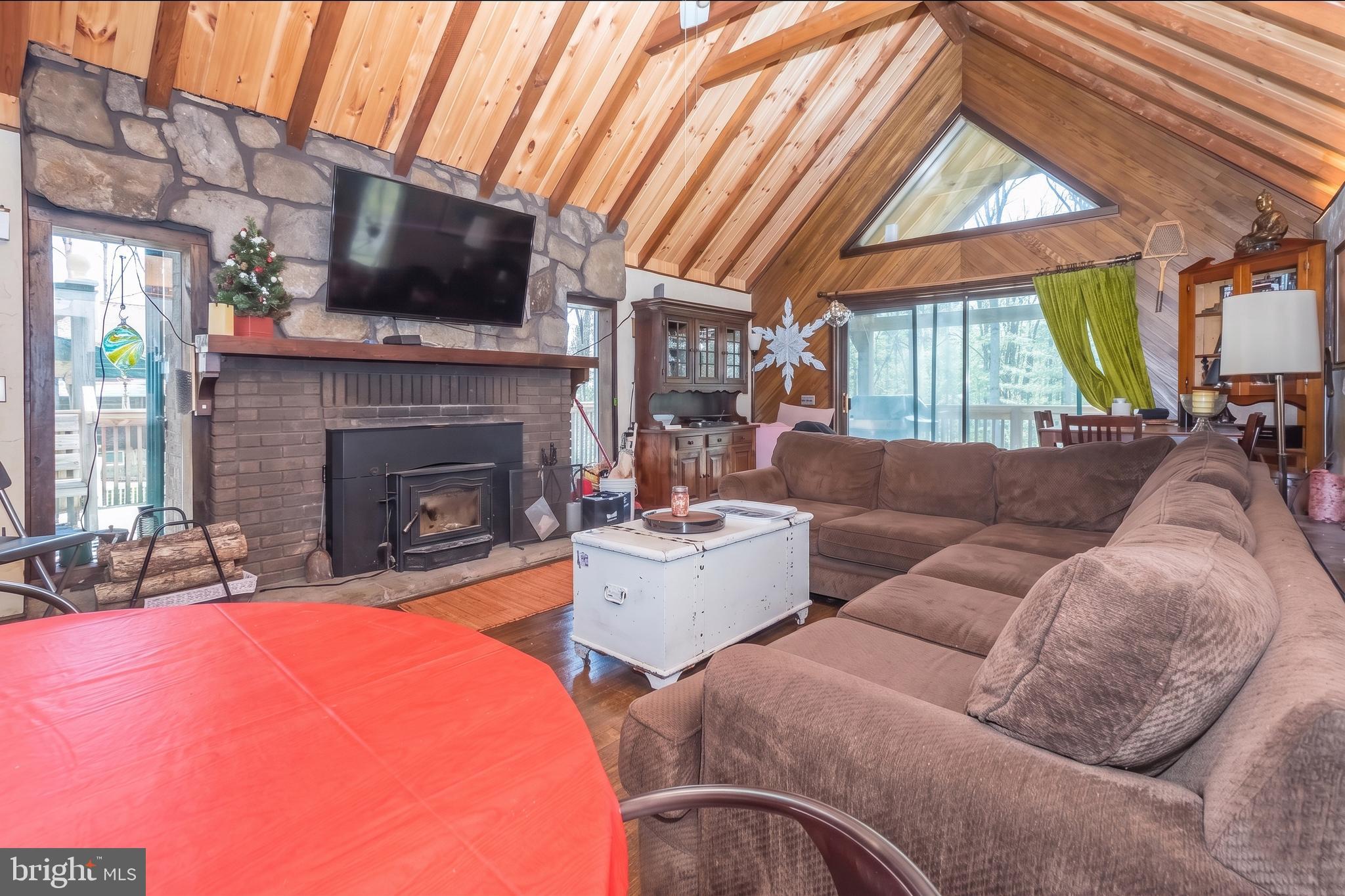 PENN POINT ROAD - Residential