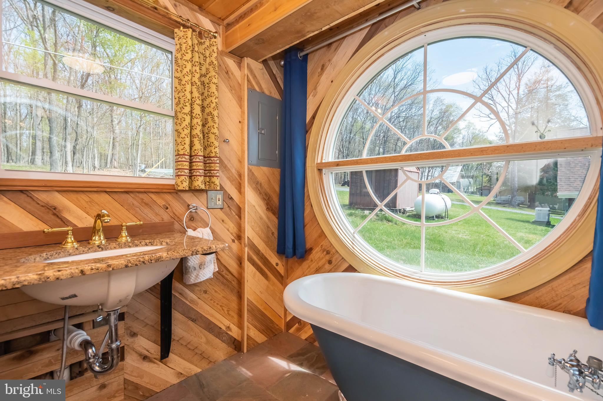 PENN POINT ROAD - Residential