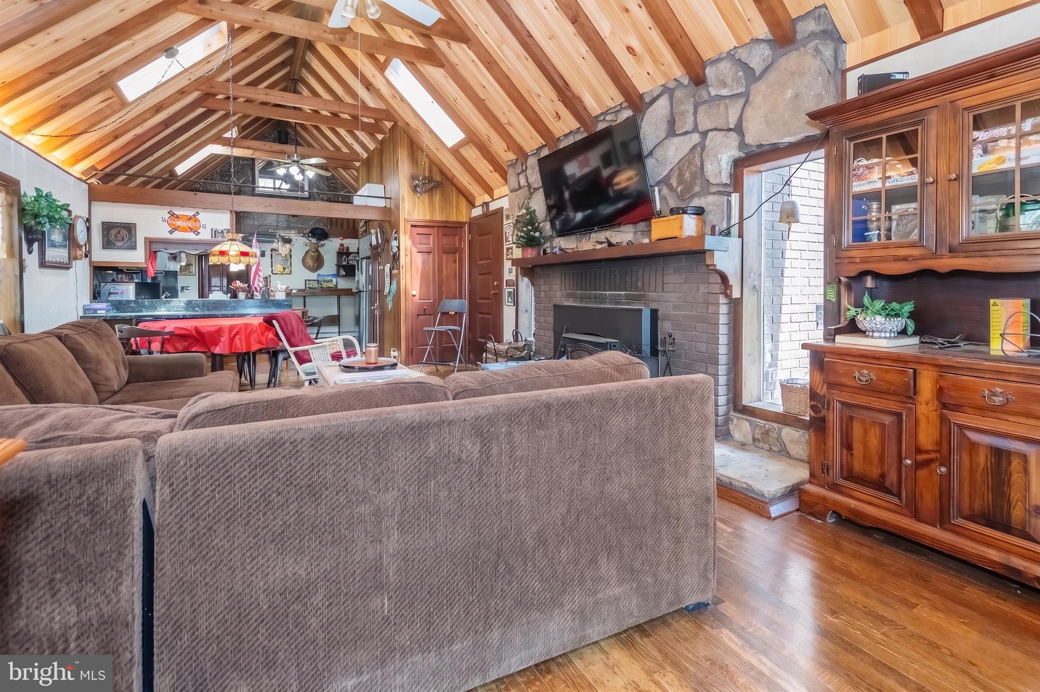 PENN POINT ROAD - Residential