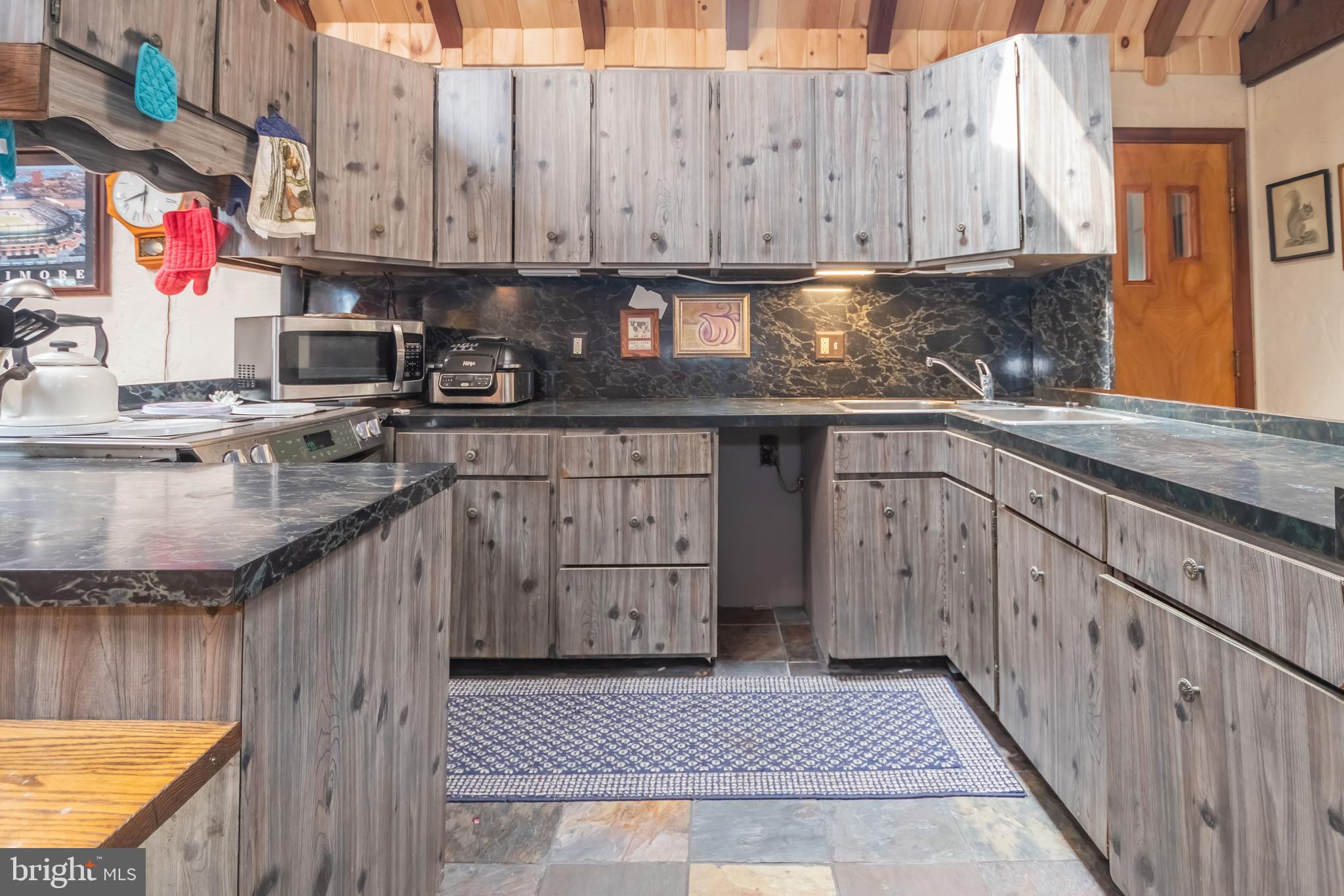 PENN POINT ROAD - Residential