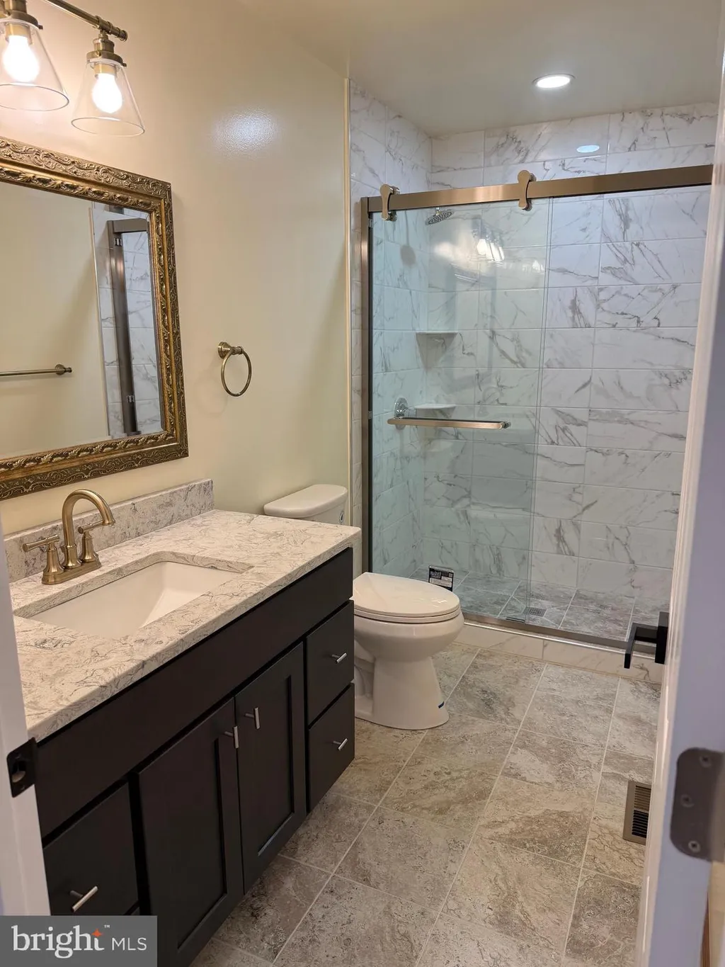 20 Queen Anne Court, Marlton, NJ 08053