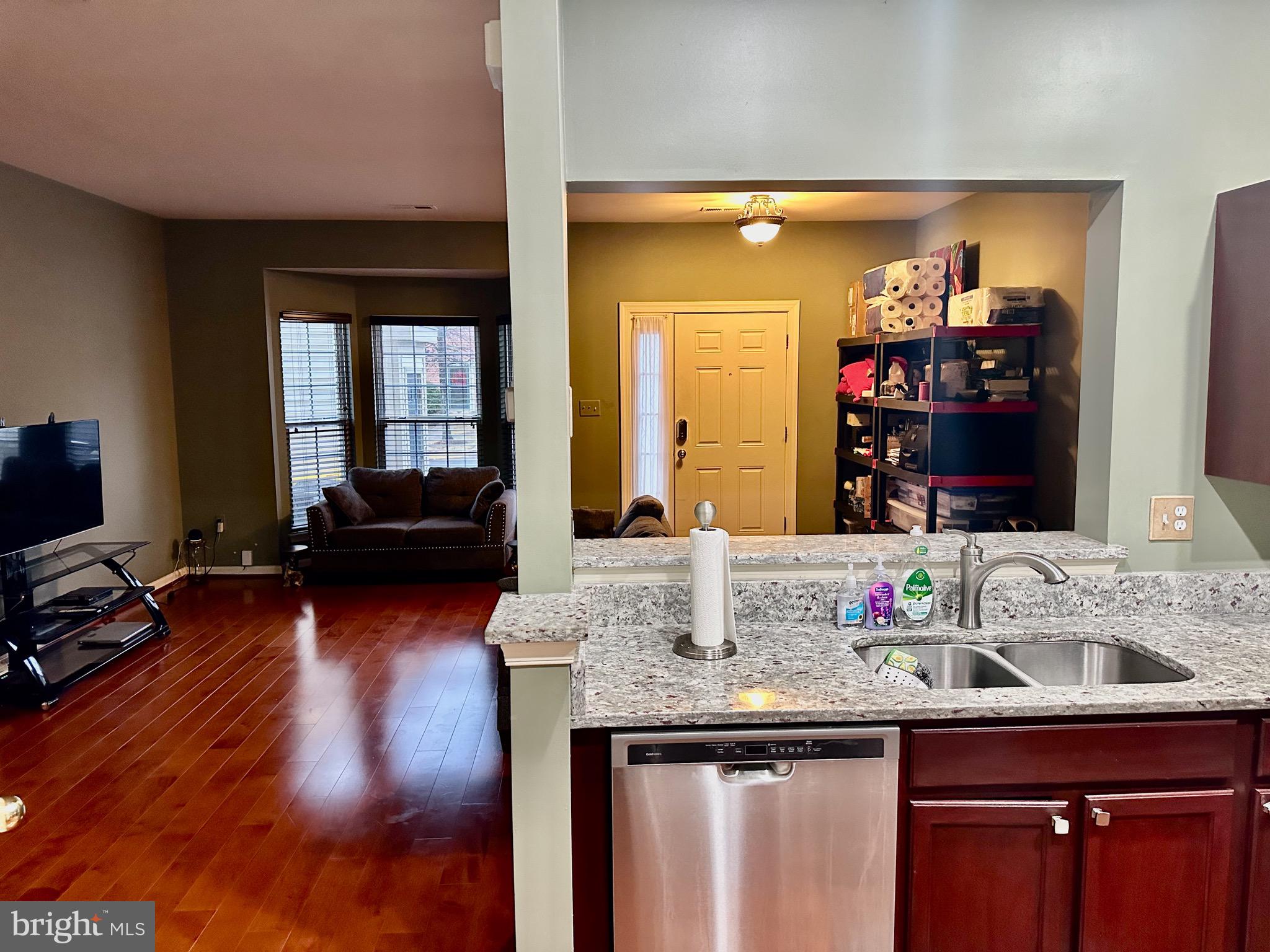 SEVEN OAKS - Residential Lease