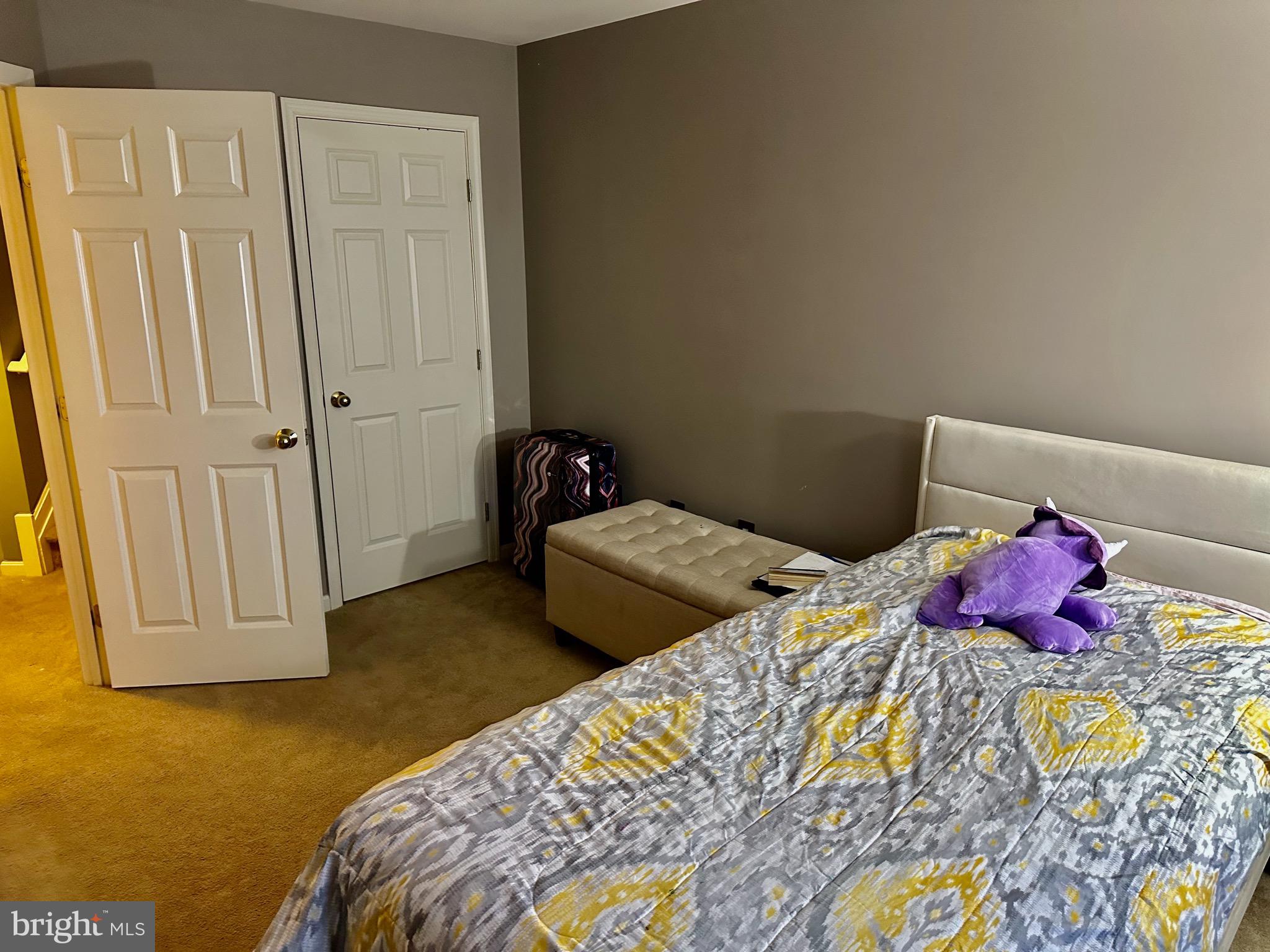 SEVEN OAKS - Residential Lease