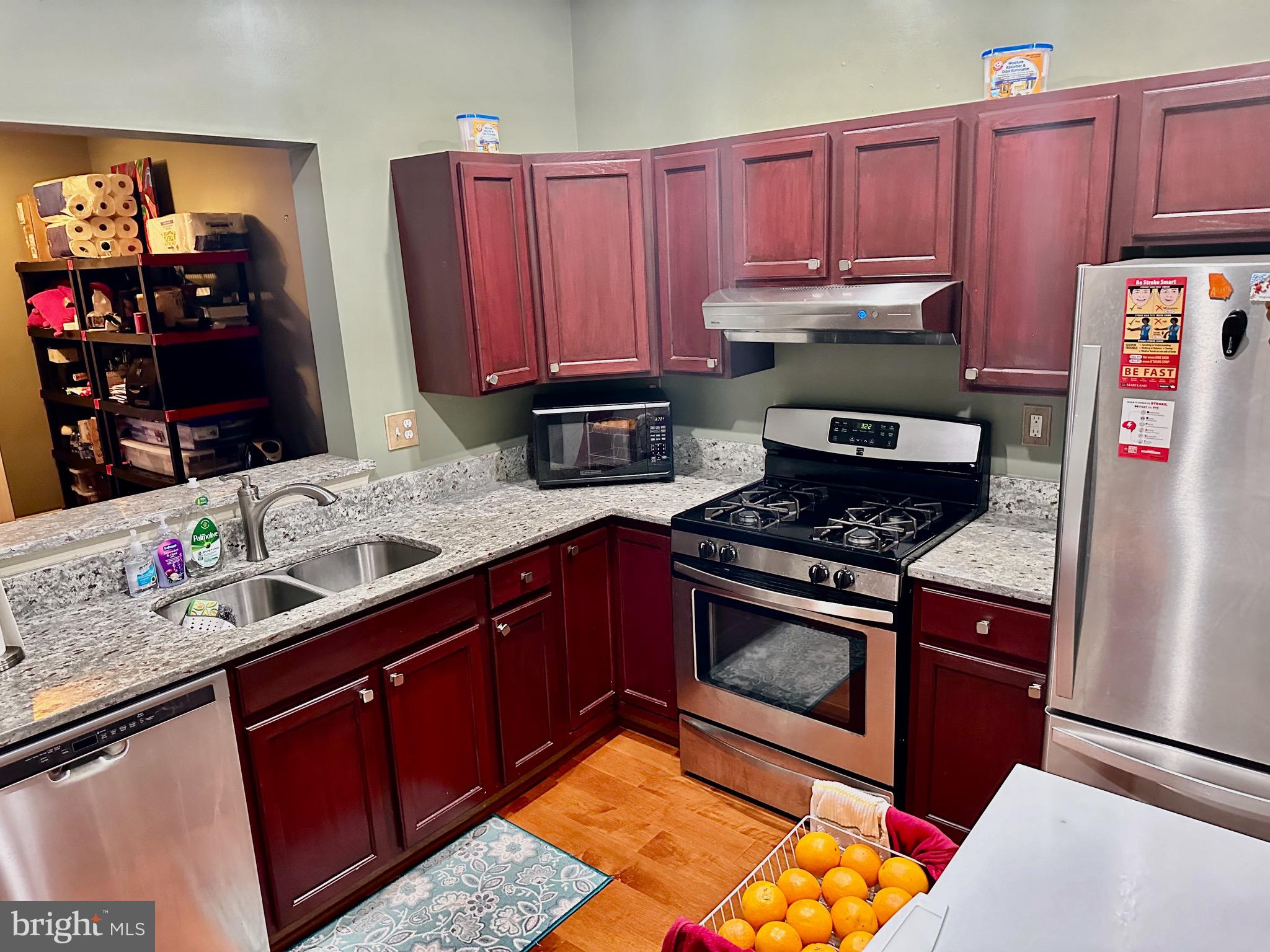 SEVEN OAKS - Residential Lease