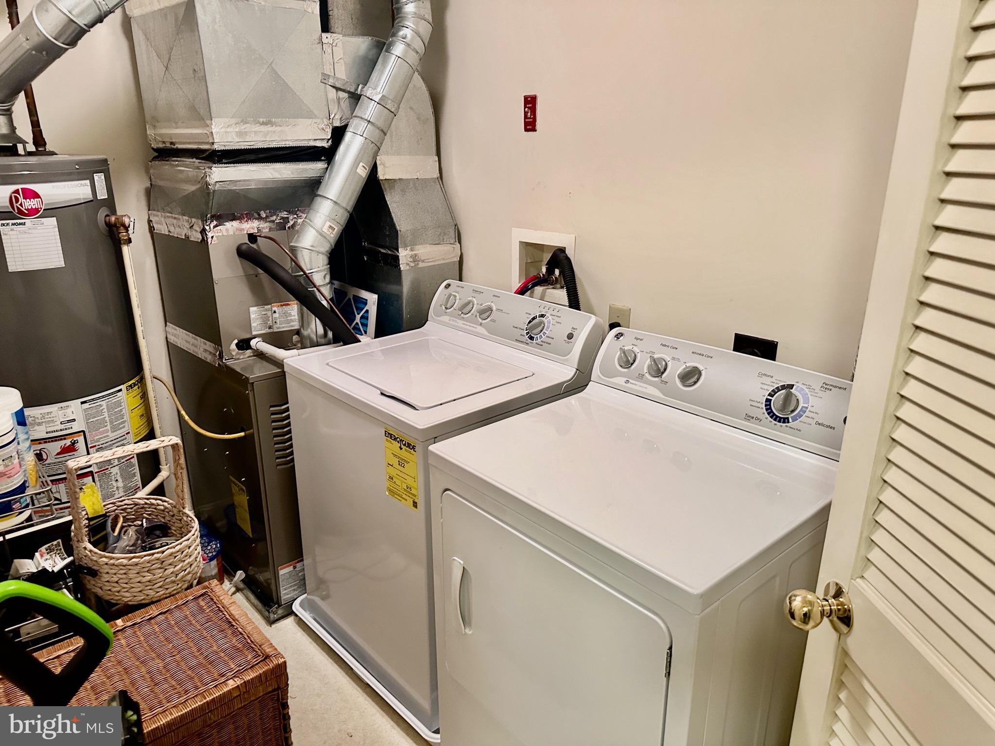 SEVEN OAKS - Residential Lease