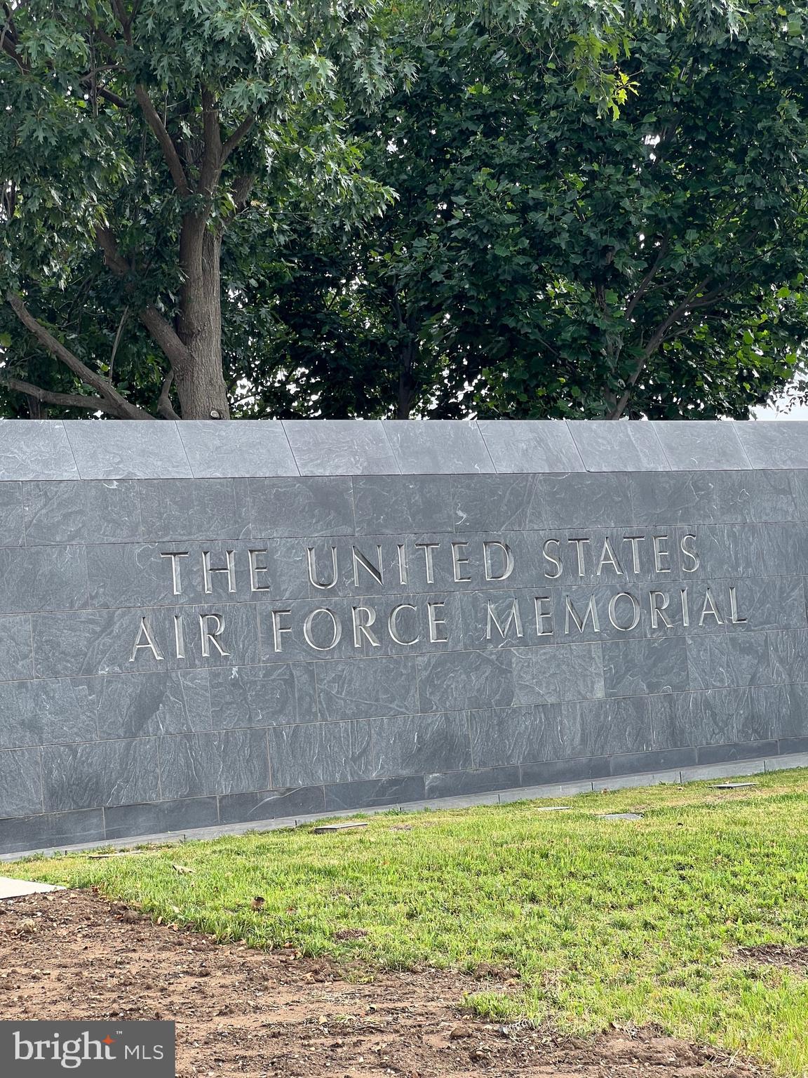 SOUTHAMPTON - Residential Lease