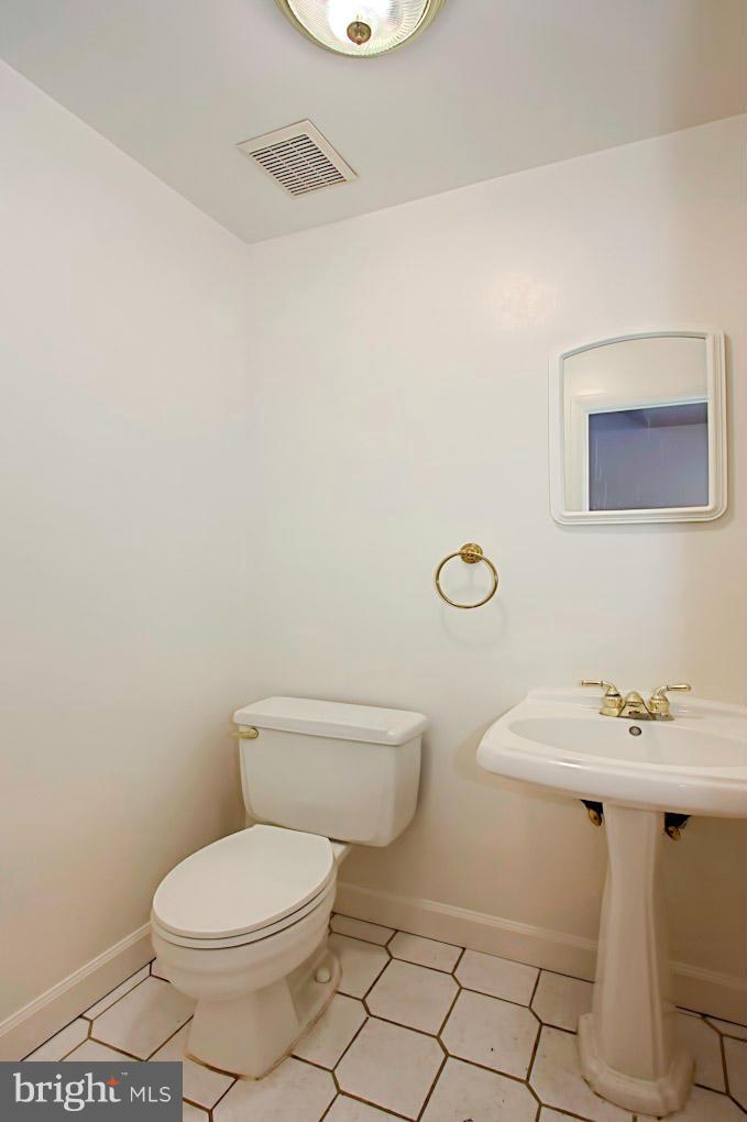 SOUTHAMPTON - Residential Lease