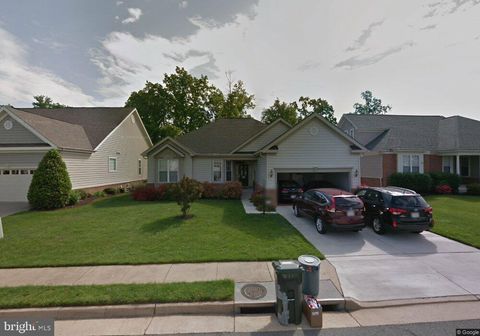 Photo of 13618 Heritage Valley Way, GAINESVILLE, VA 20155 (MLS # VAPW2114318)