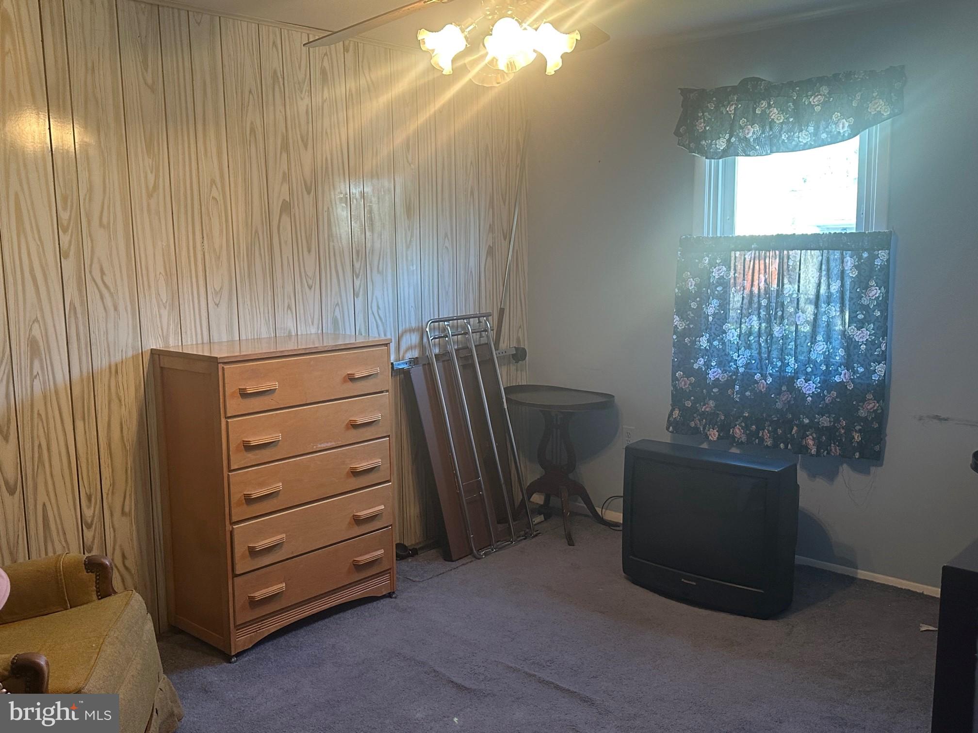 PINE TREE FARMS - Residential