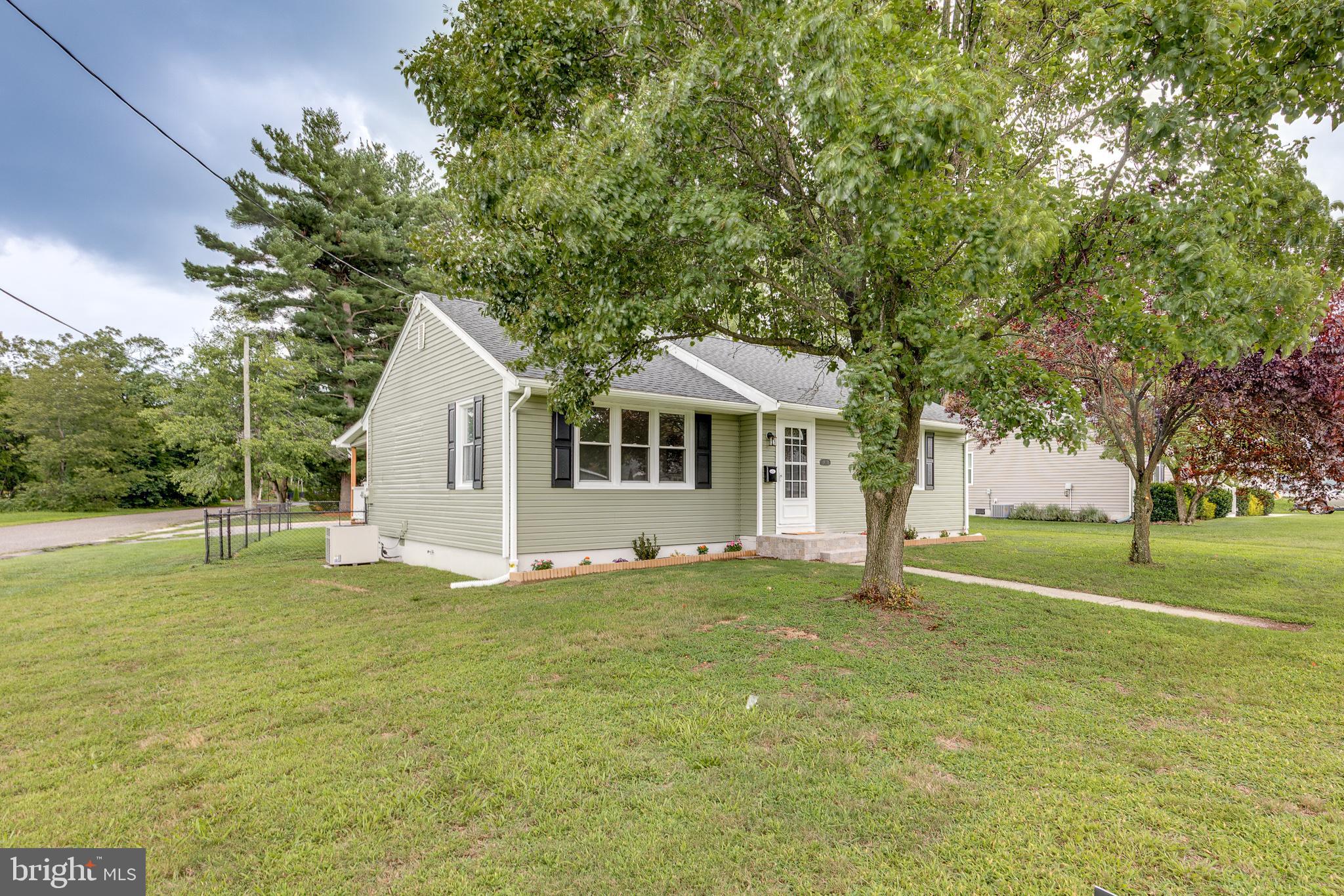 160 E MONMOUTH AVENUE