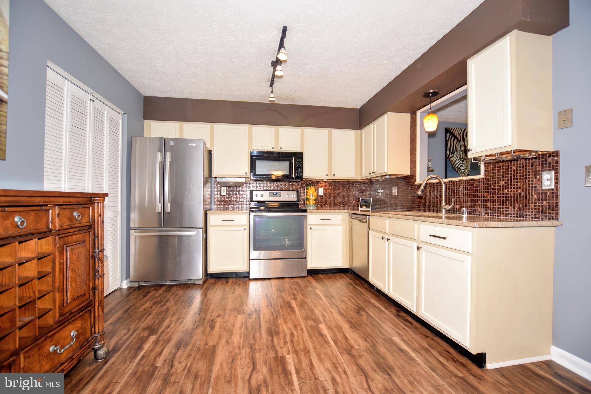 WOODLAND MANOR - Residential