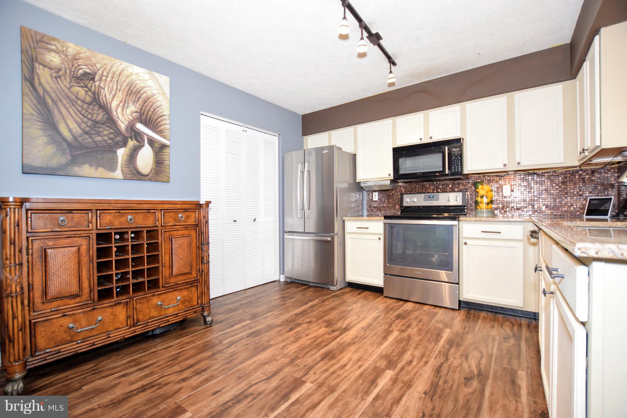 WOODLAND MANOR - Residential