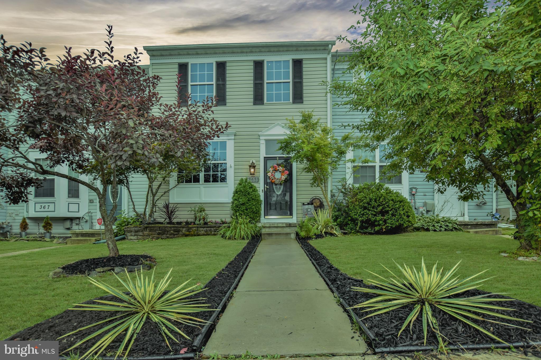 WOODLAND MANOR - Residential