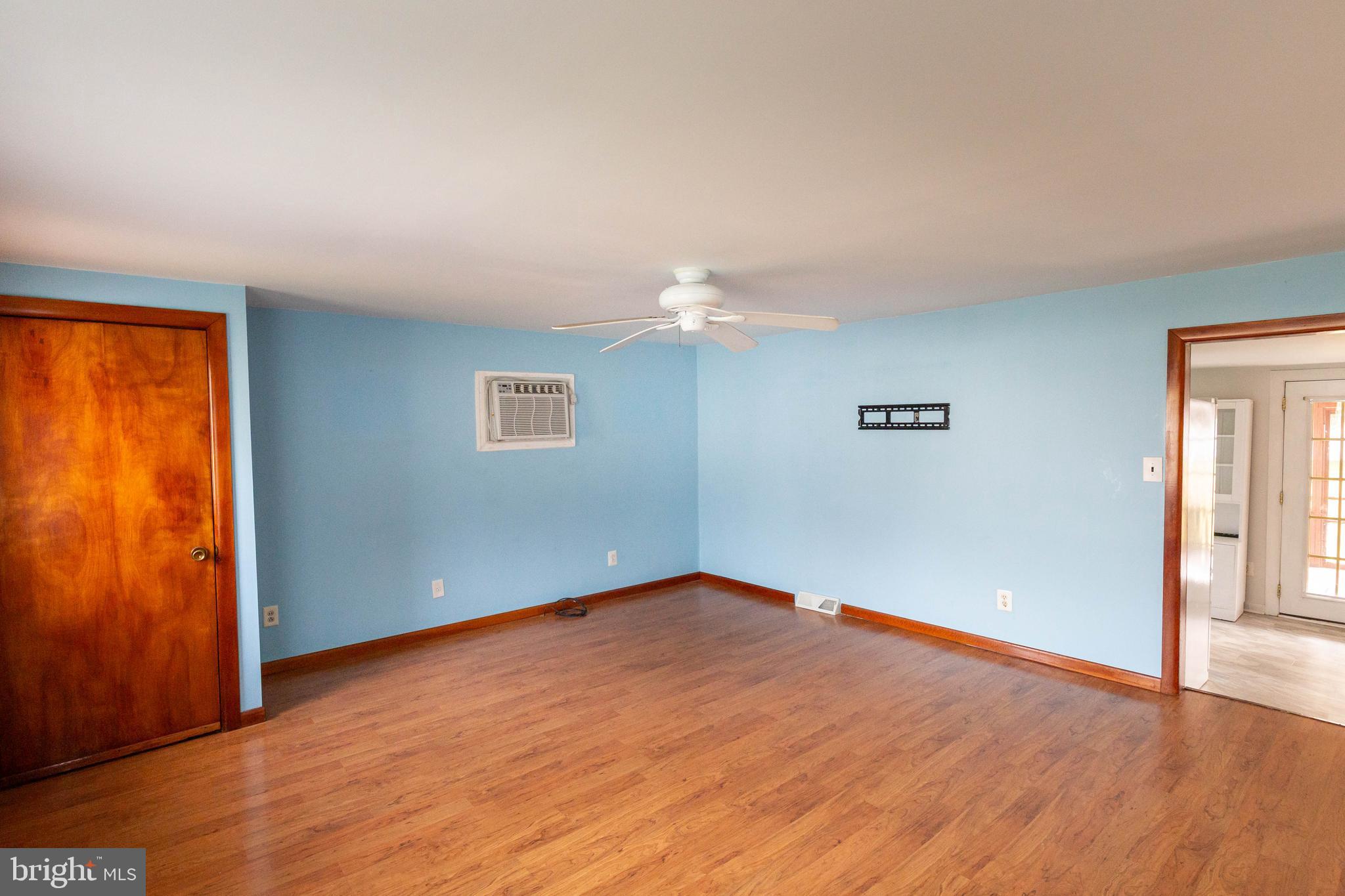 OLIVER BEACH - Residential