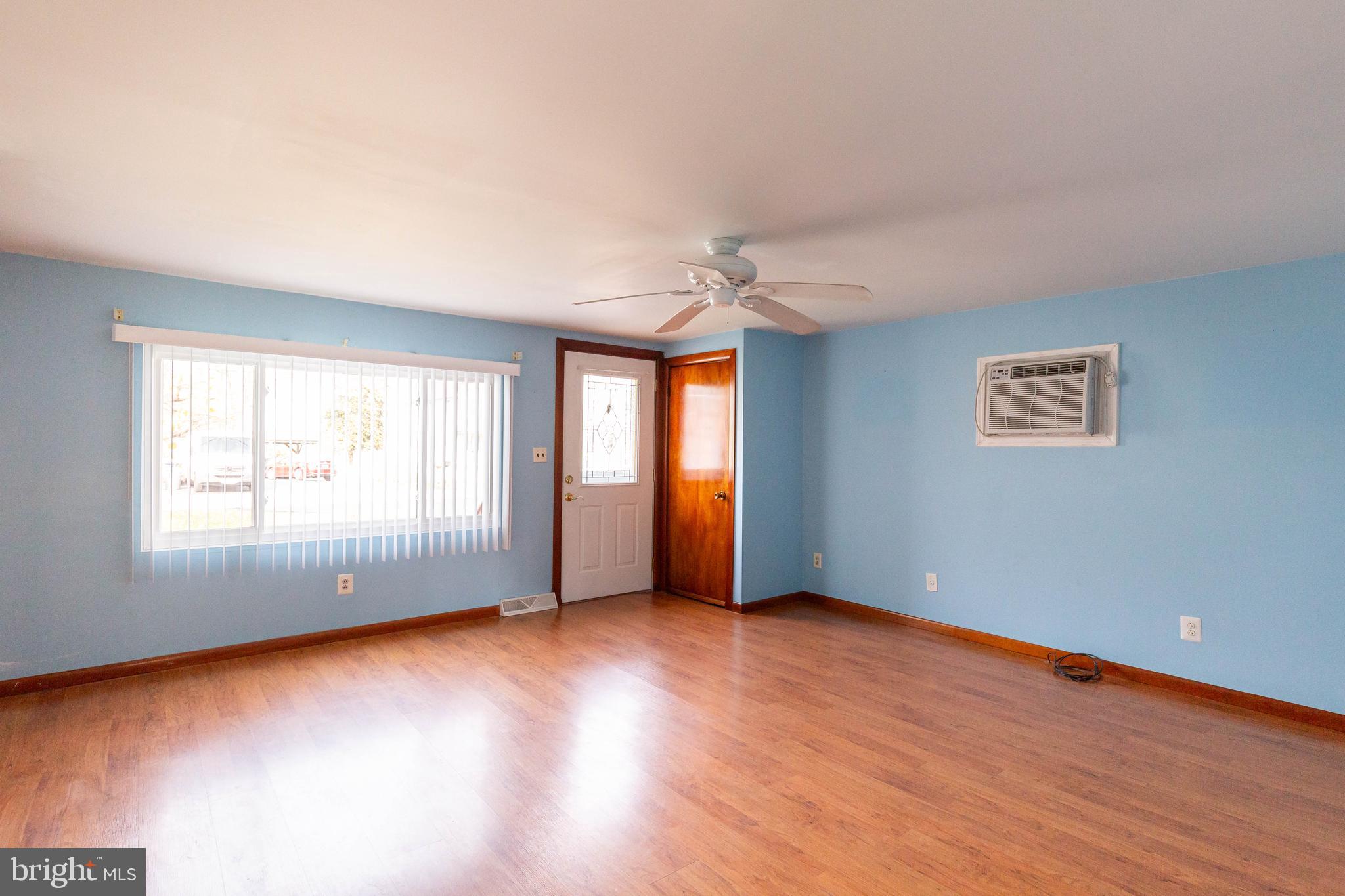 OLIVER BEACH - Residential