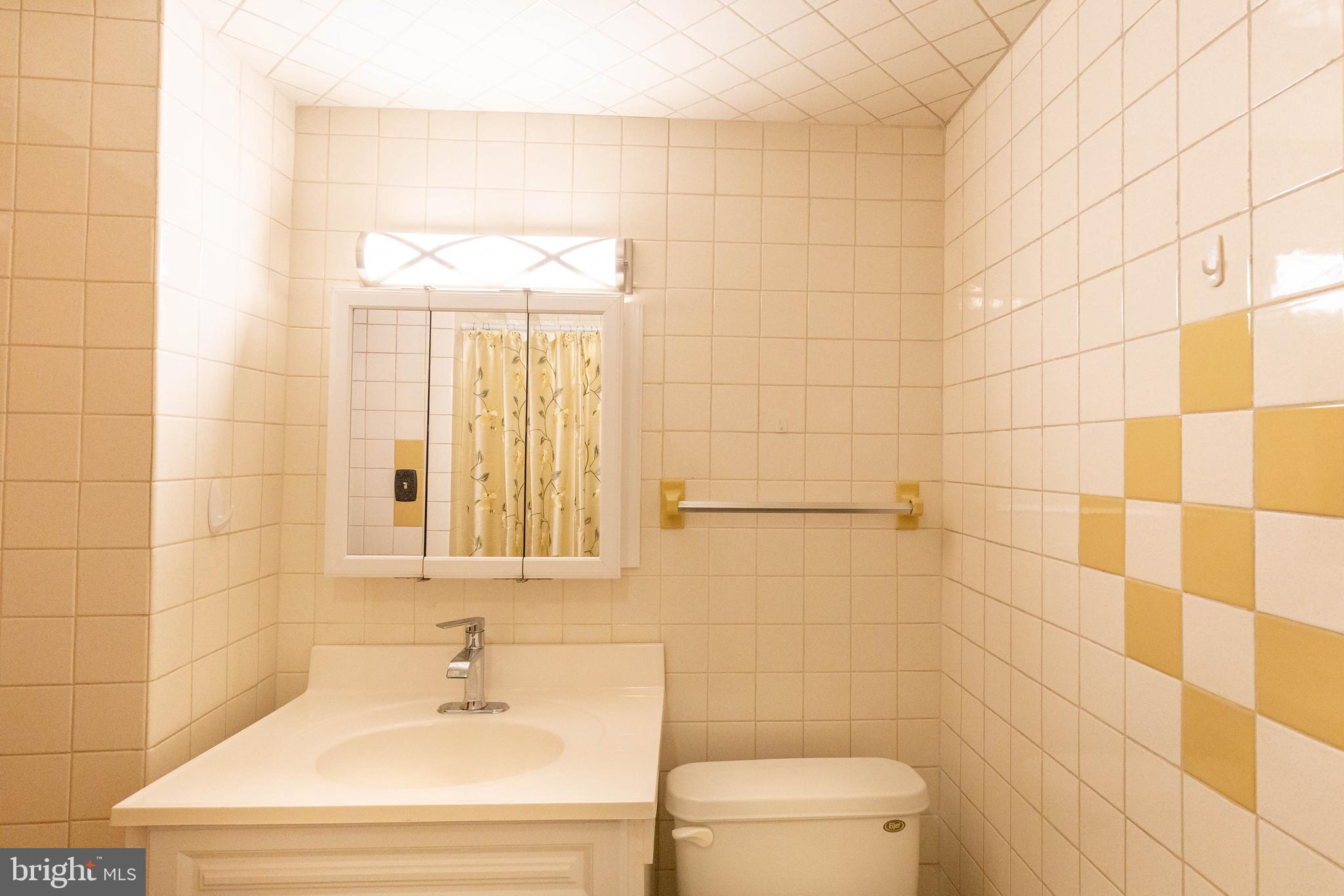 OLIVER BEACH - Residential