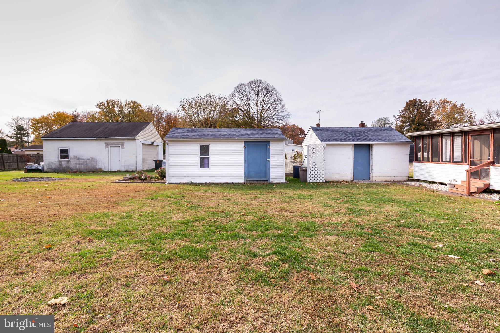 OLIVER BEACH - Residential