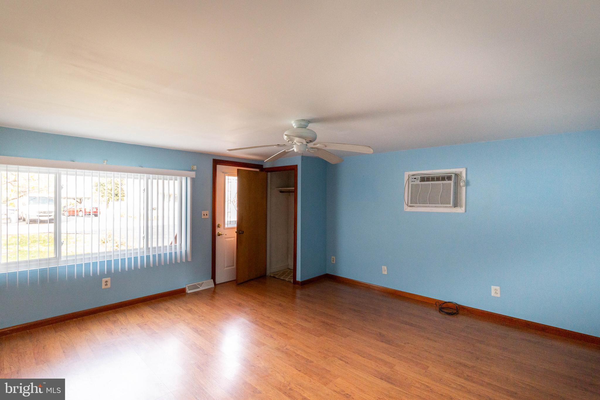 OLIVER BEACH - Residential