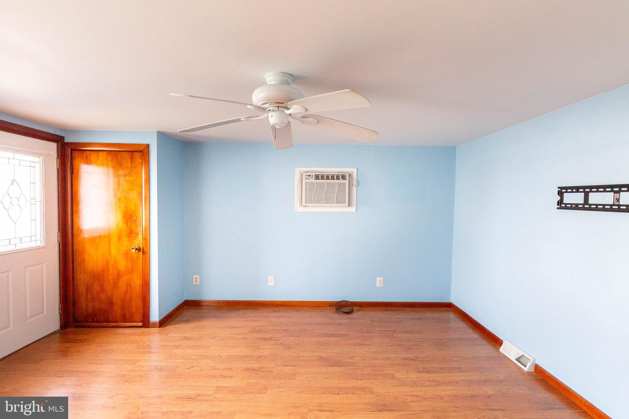 OLIVER BEACH - Residential