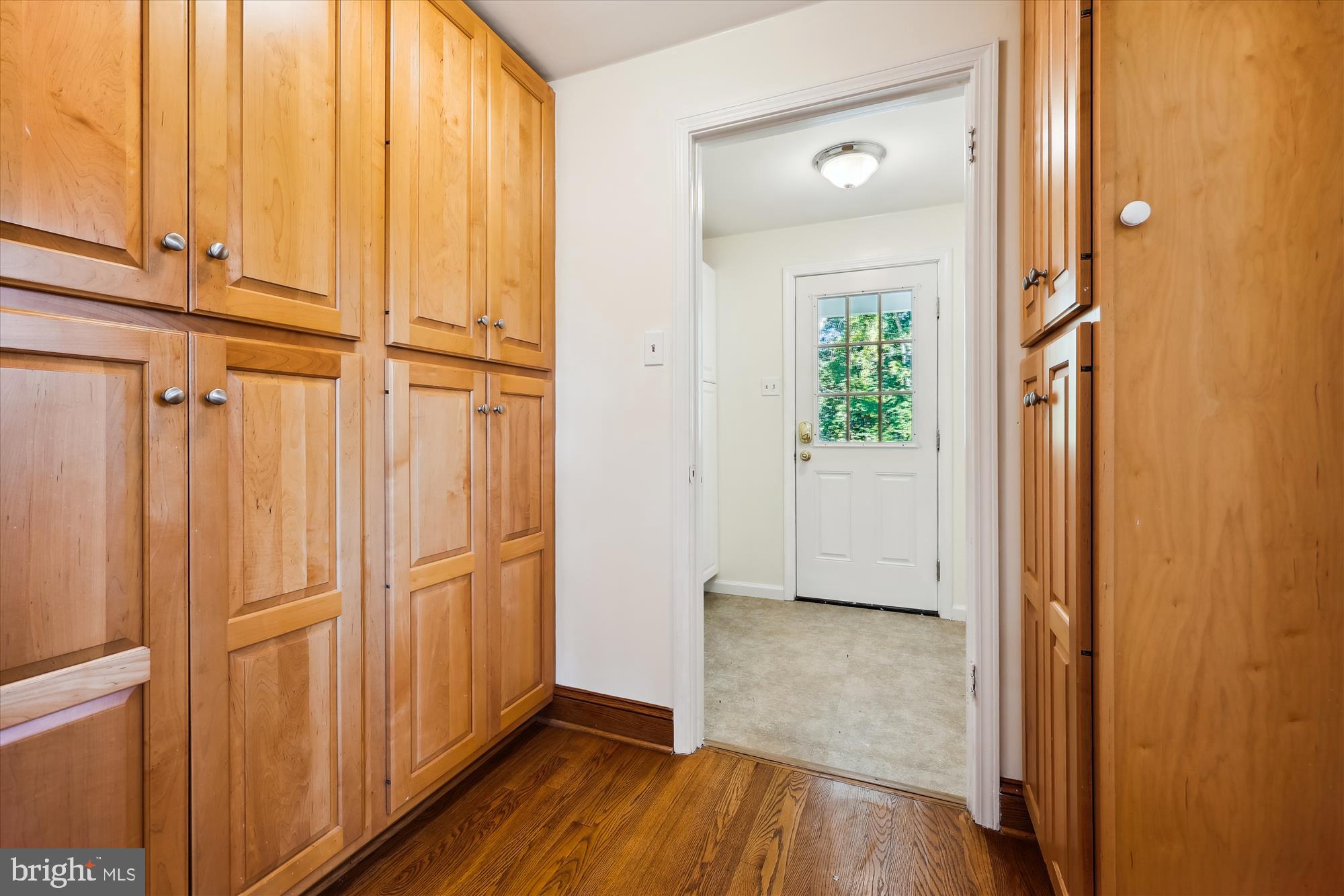 DARNESTOWN OUTSIDE - Residential