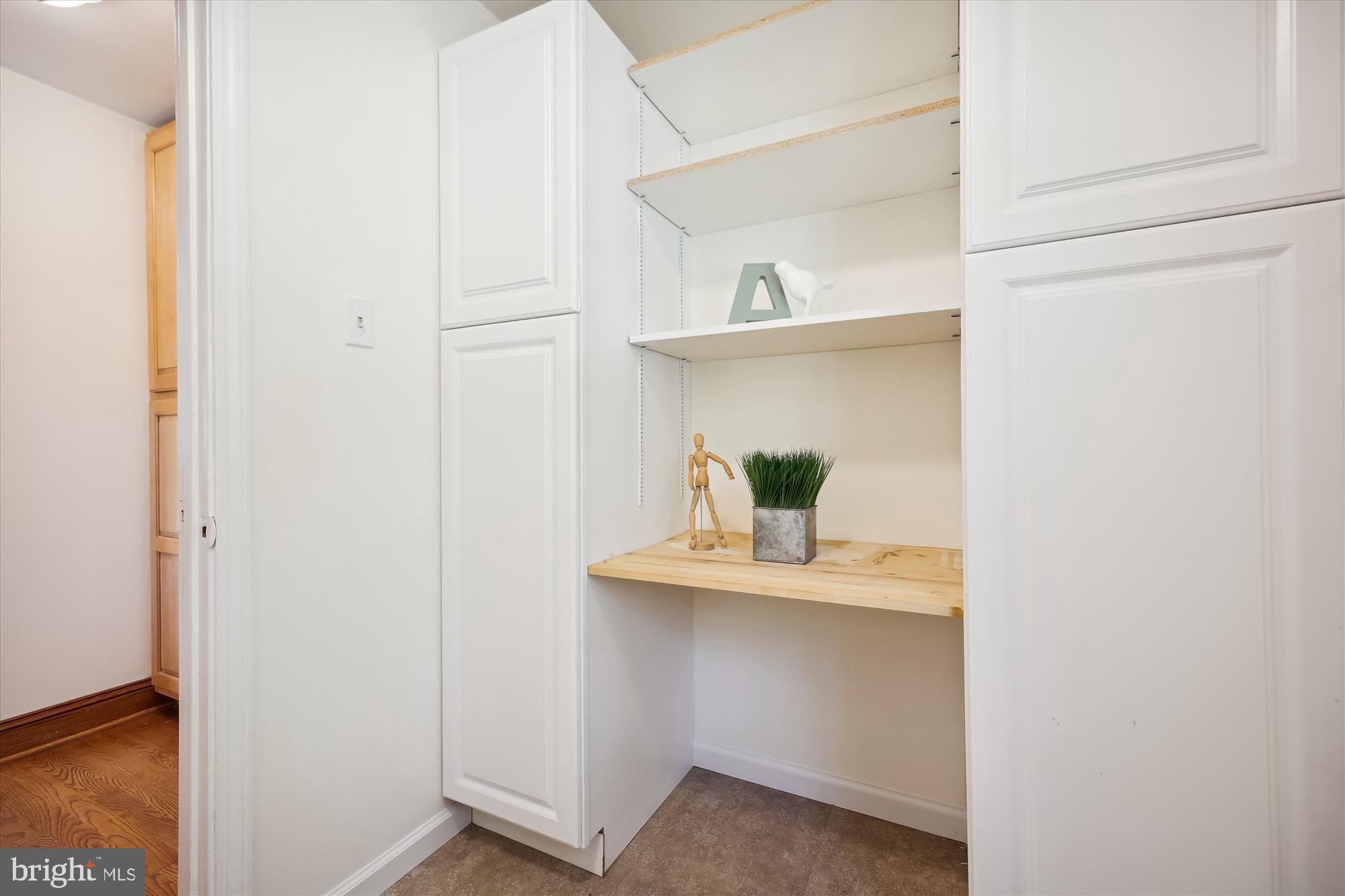 DARNESTOWN OUTSIDE - Residential