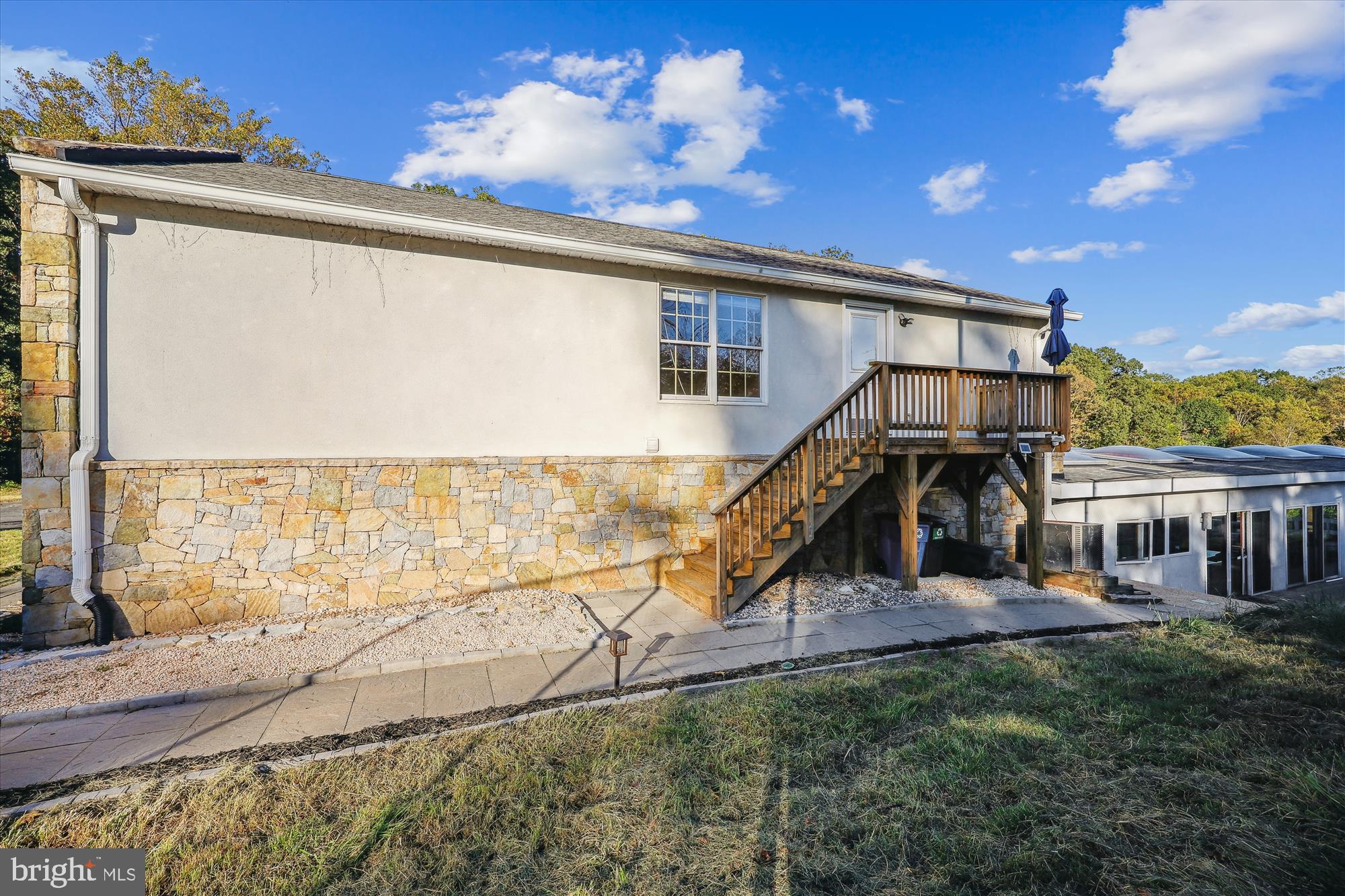 DARNESTOWN OUTSIDE - Residential