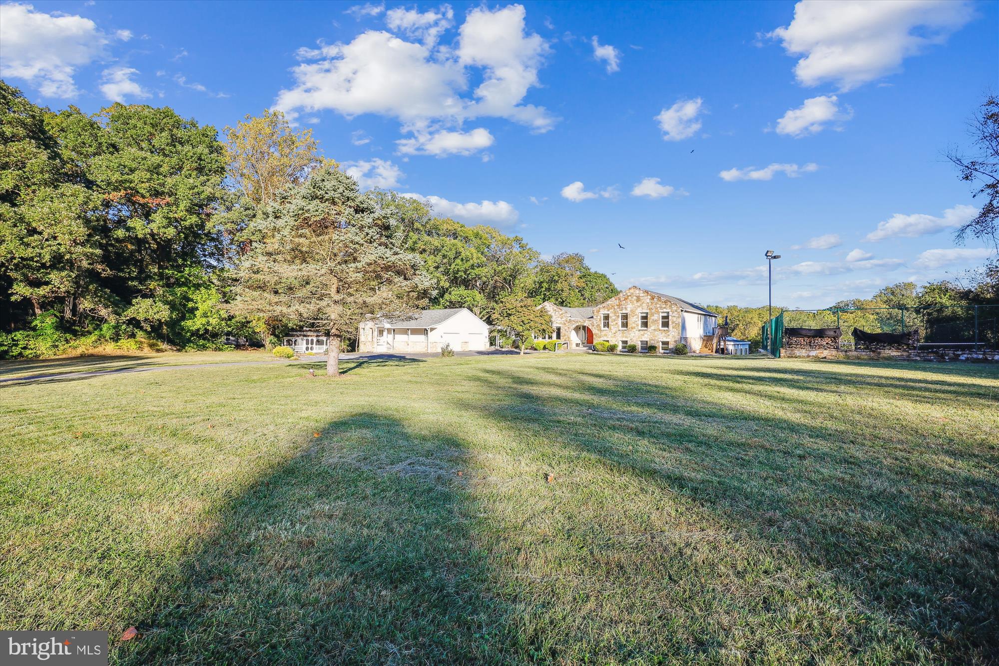 DARNESTOWN OUTSIDE - Residential