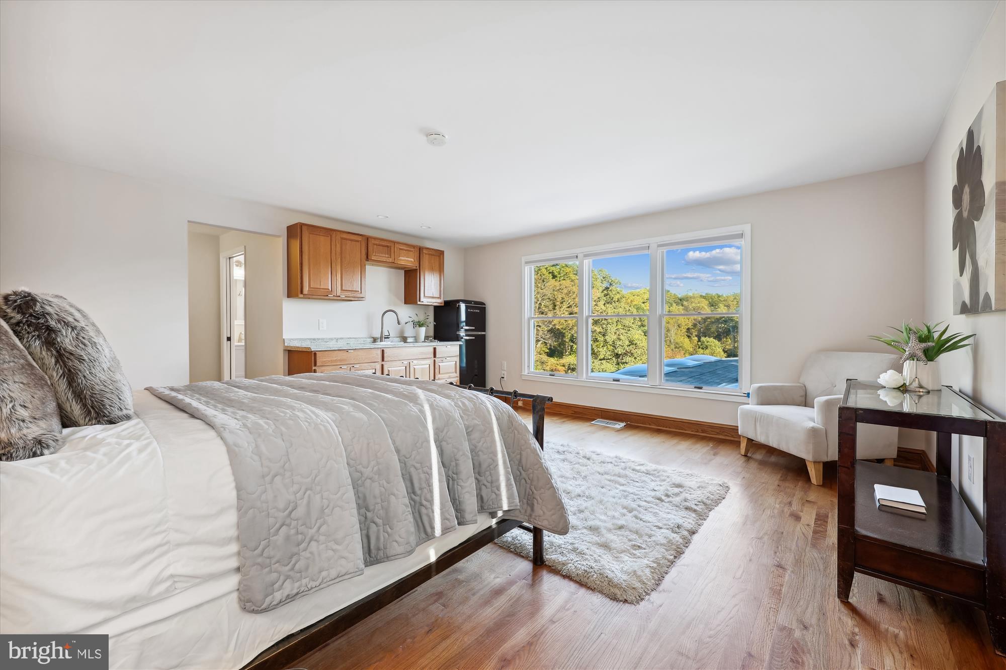 DARNESTOWN OUTSIDE - Residential